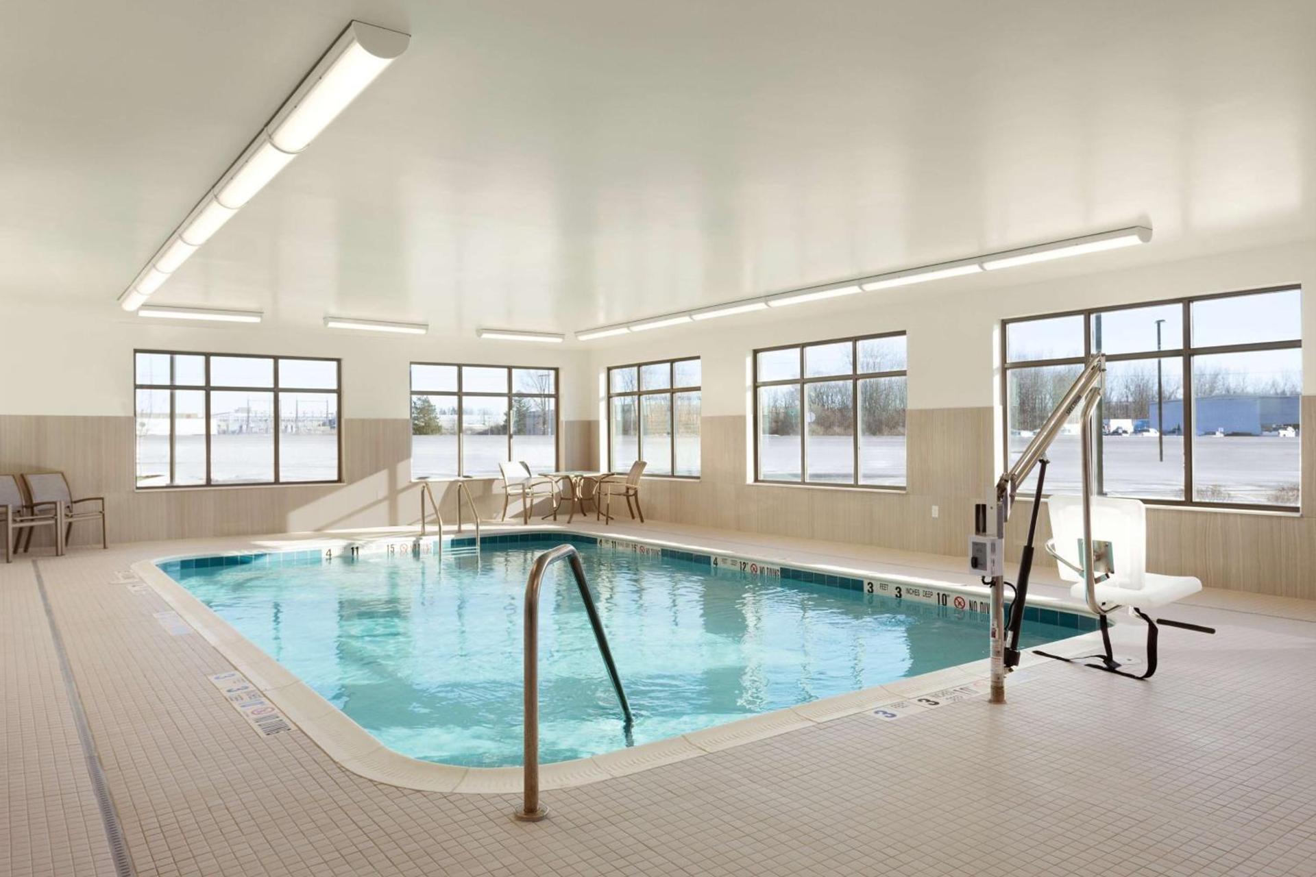 Homewood Suites by Hilton Syracuse - Carrier Circle photo 5