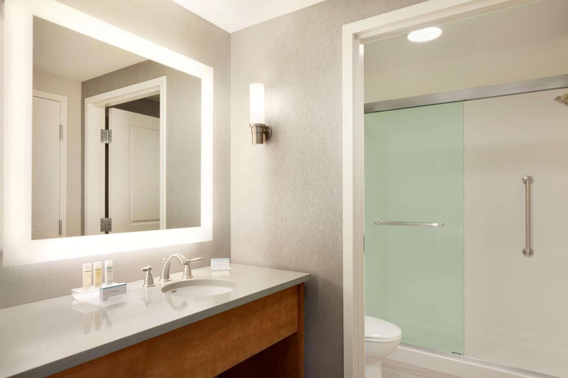Homewood Suites by Hilton Syracuse - Carrier Circle photo 16