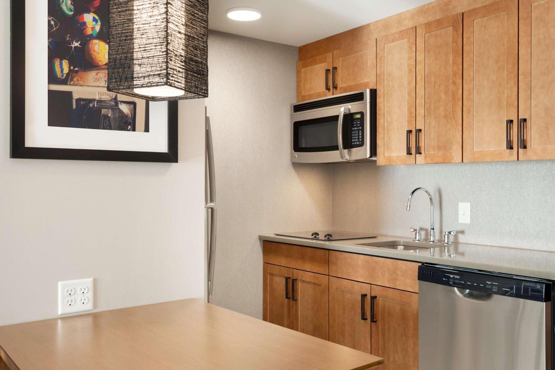 Homewood Suites by Hilton Syracuse - Carrier Circle photo 23