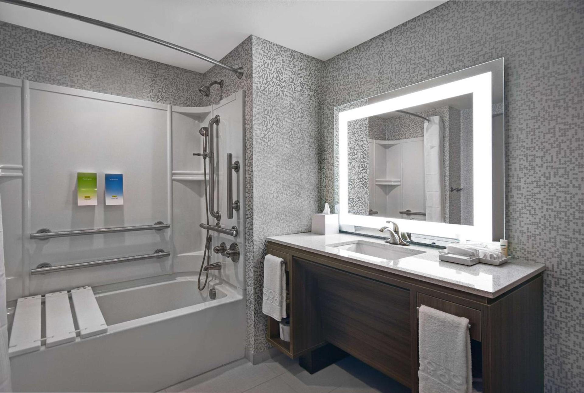 Home2 Suites By Hilton Utica, Ny photo 26