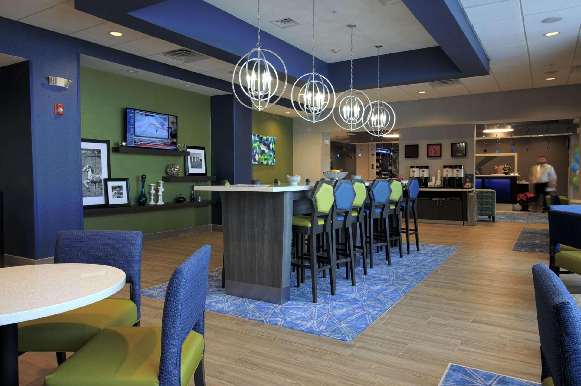 Hampton Inn West Plains photo 3