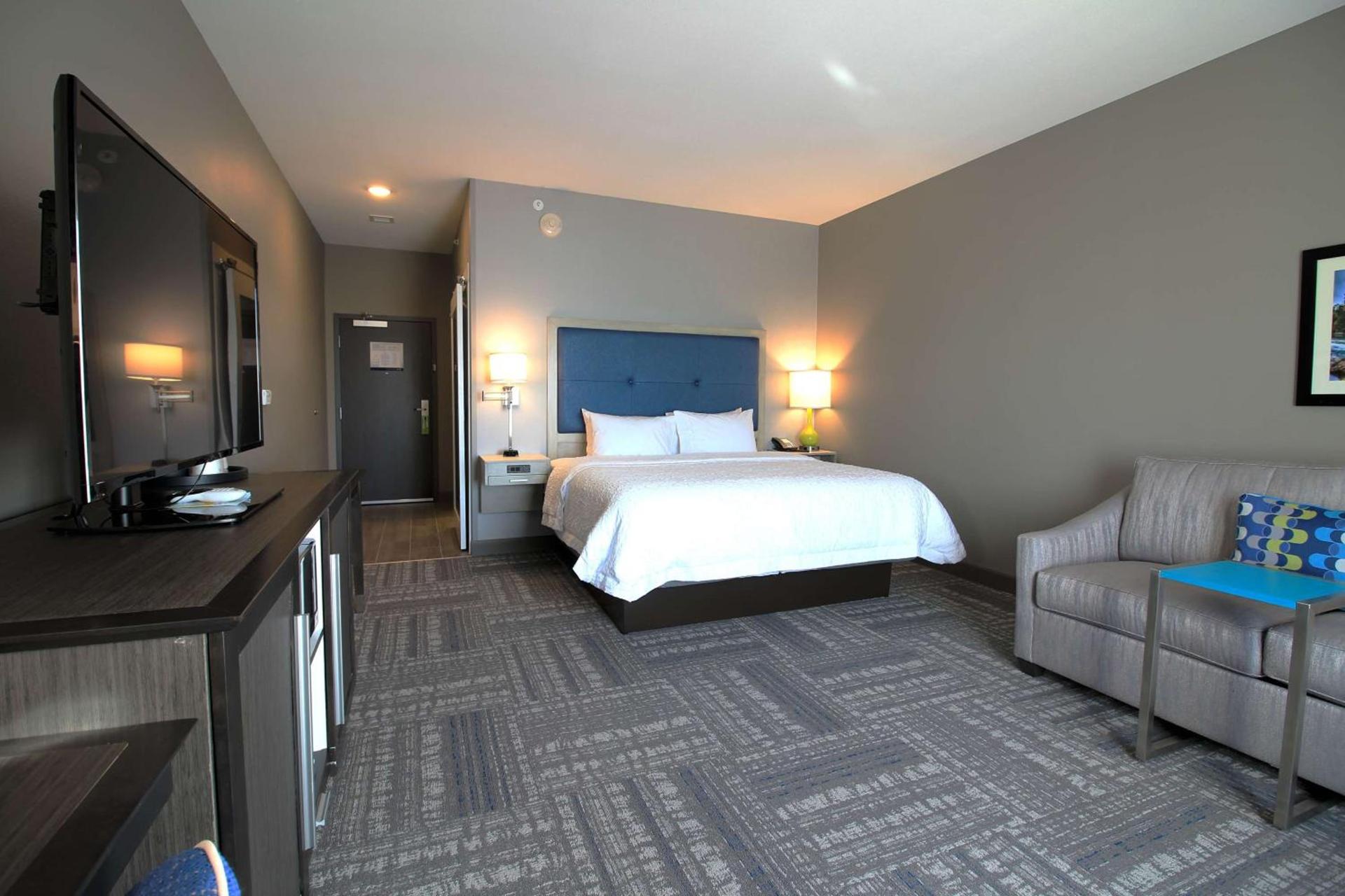 Hampton Inn West Plains photo 29
