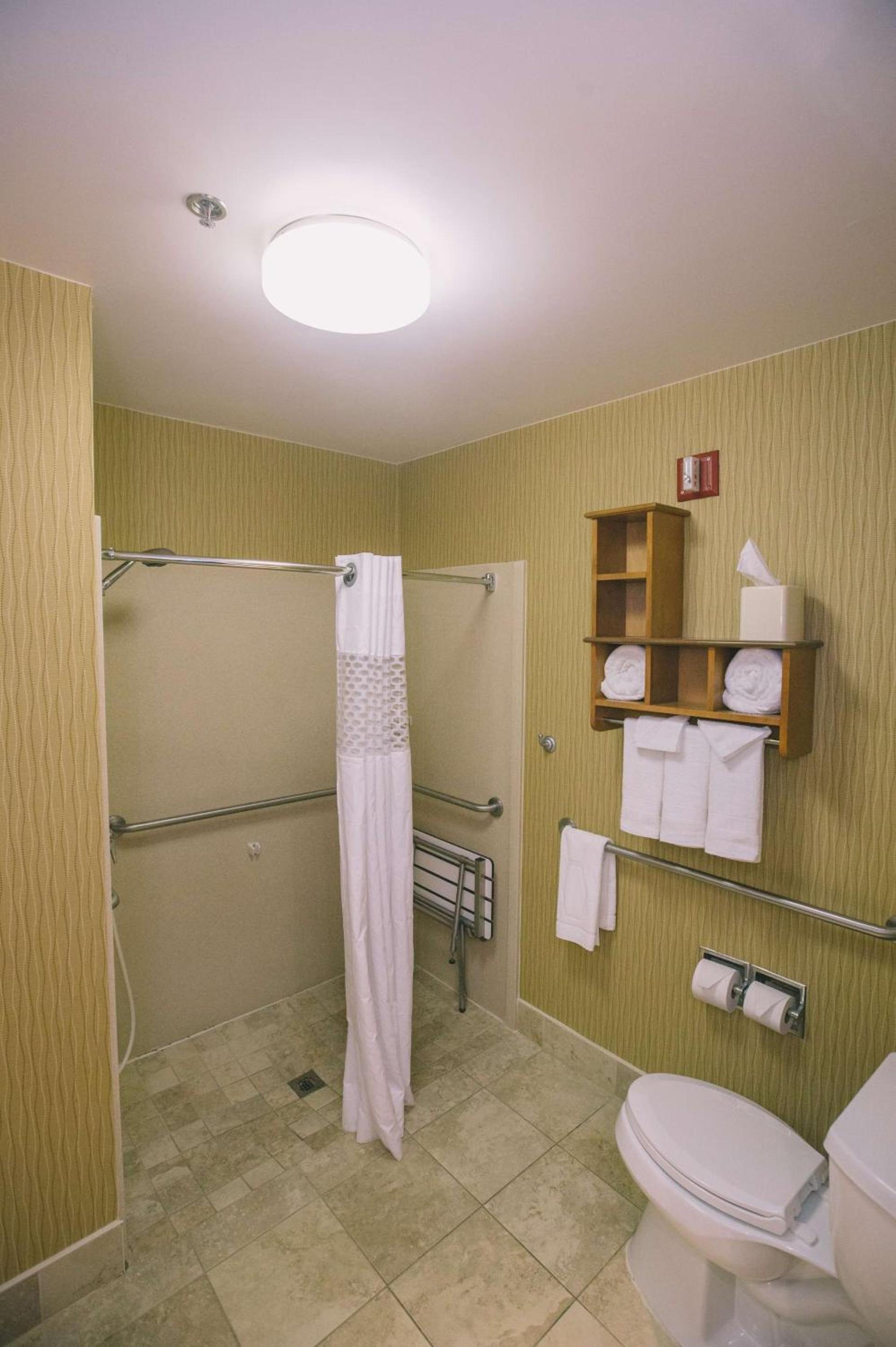 Hampton Inn Tallahassee-Central photo 15