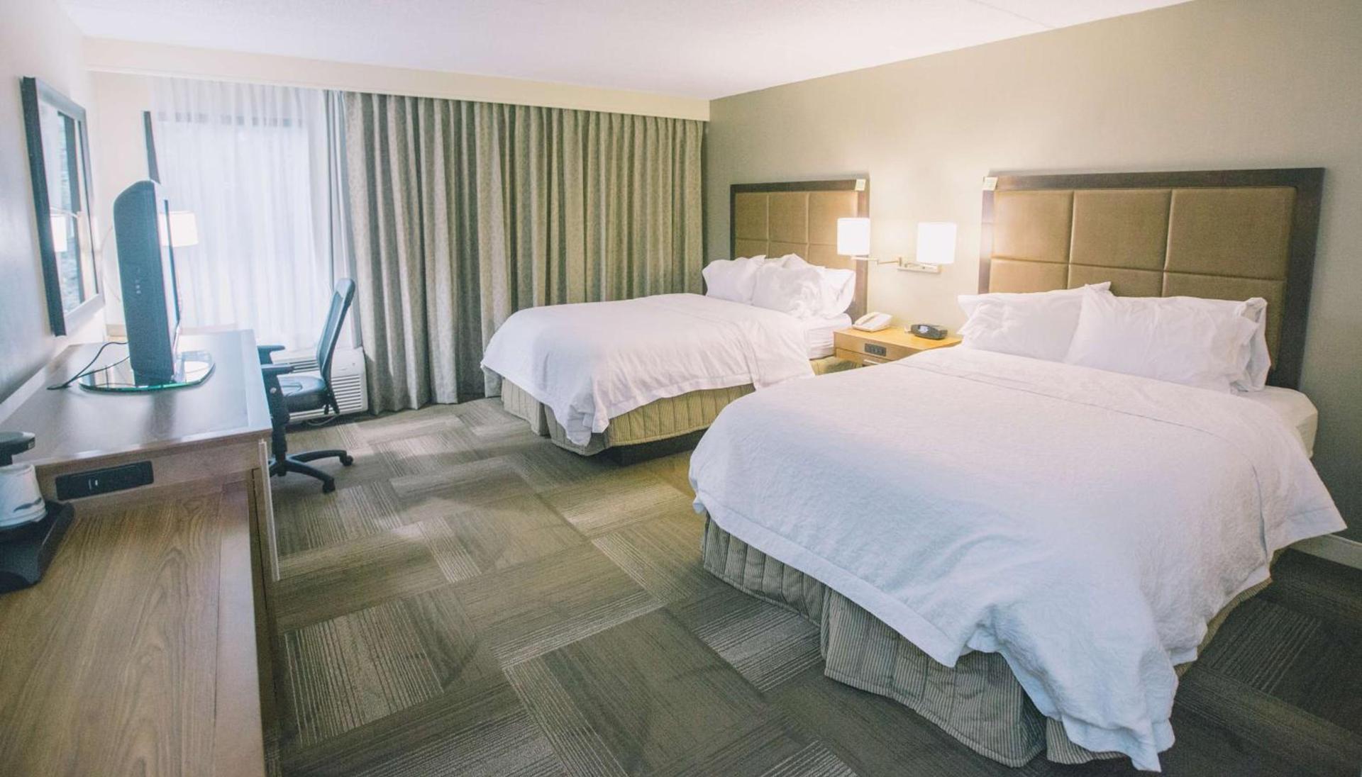 Hampton Inn Tallahassee-Central photo 20