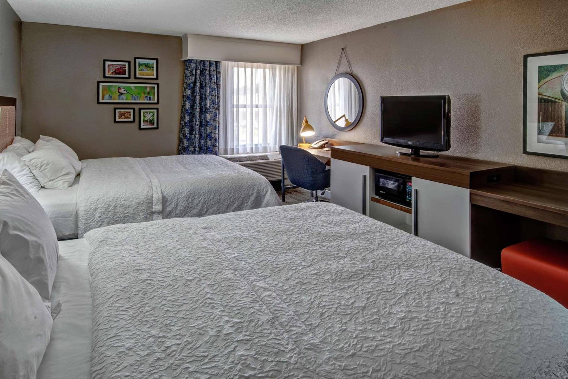 Hampton Inn Tullahoma photo 21