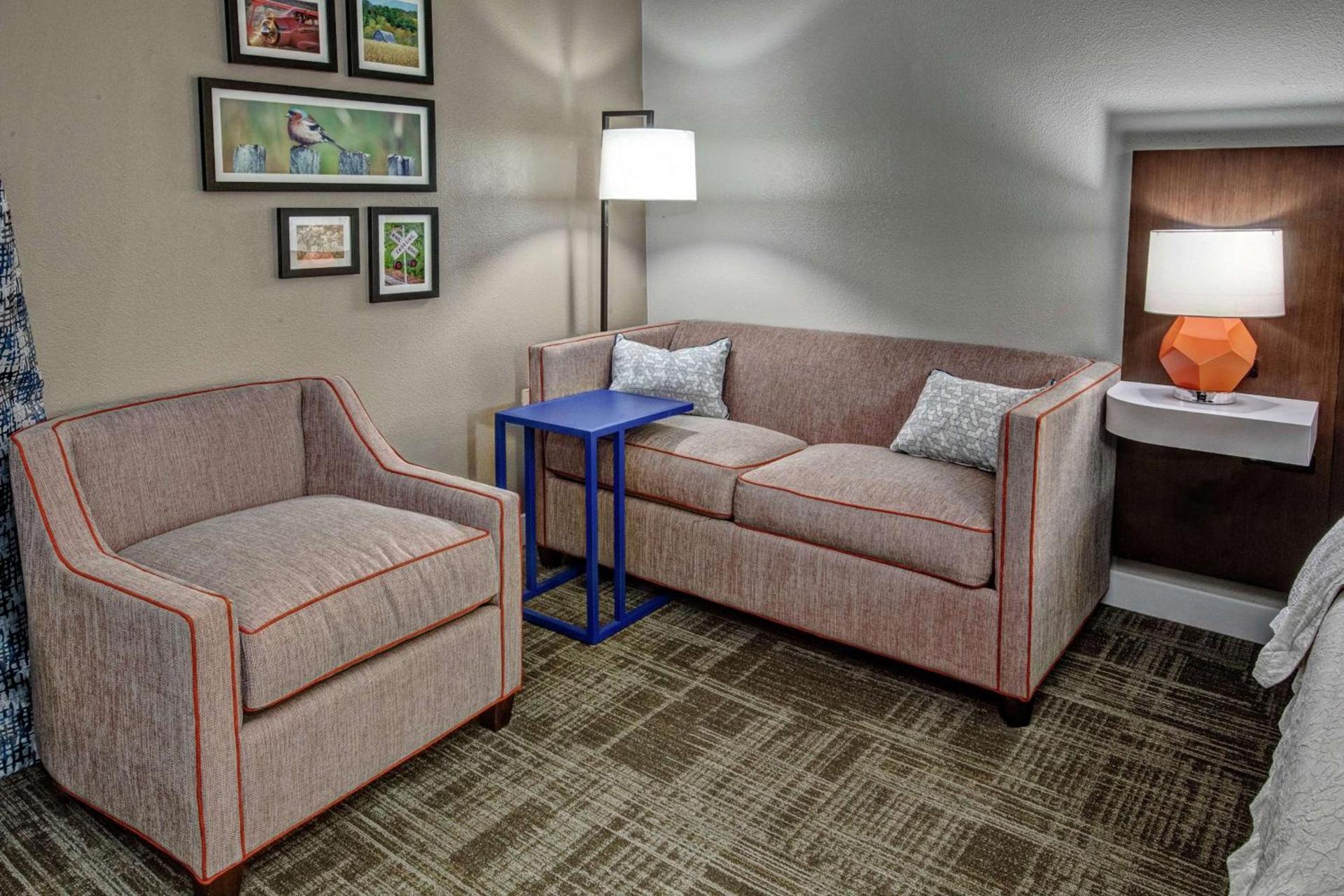 Hampton Inn Tullahoma photo 23