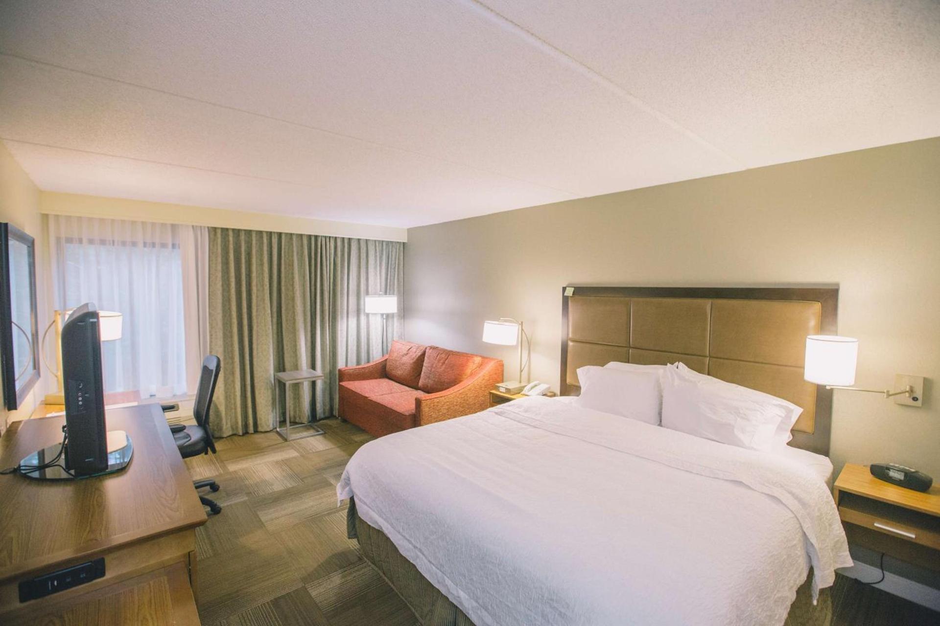 Hampton Inn Tallahassee-Central photo 24