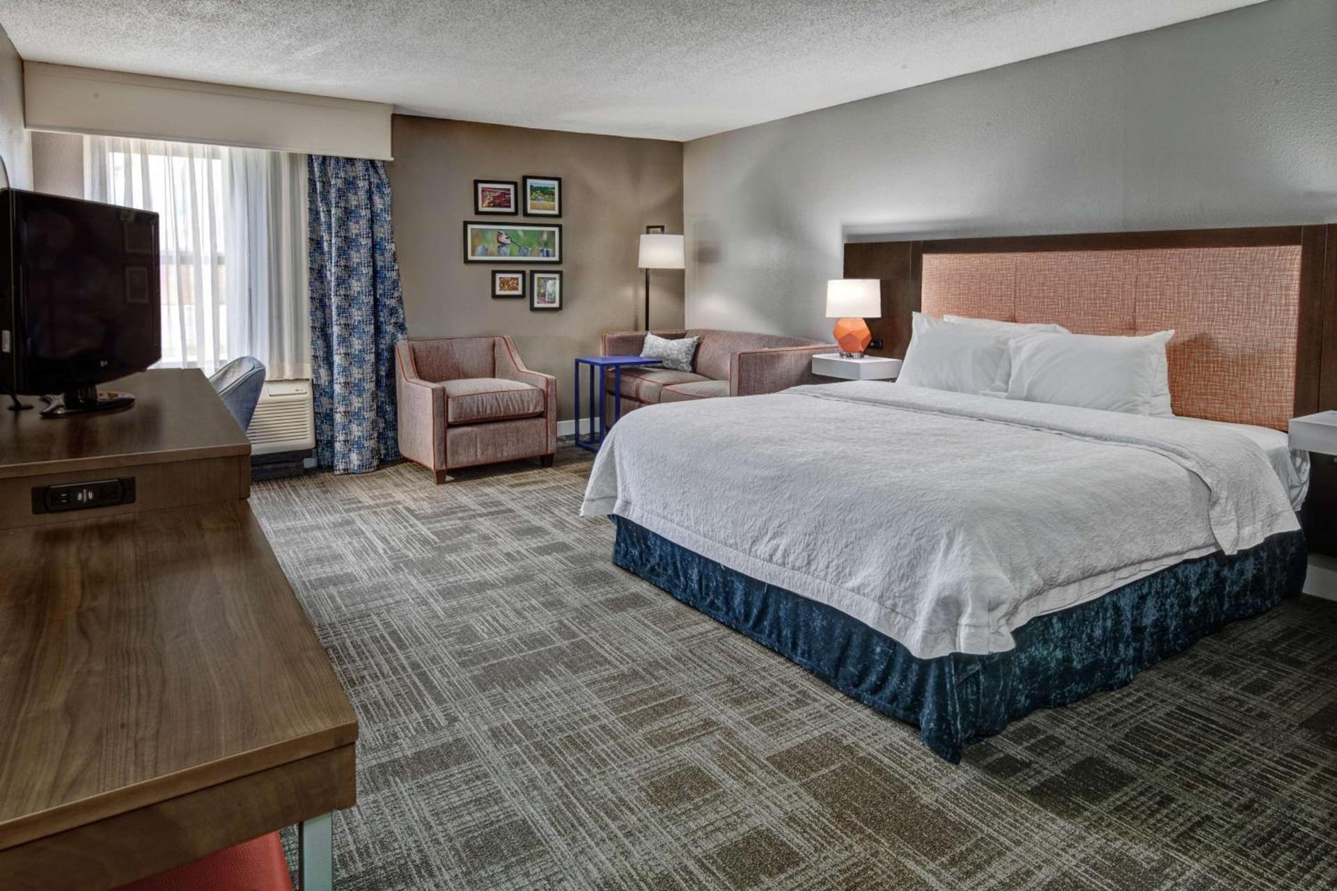 Hampton Inn Tullahoma photo 28