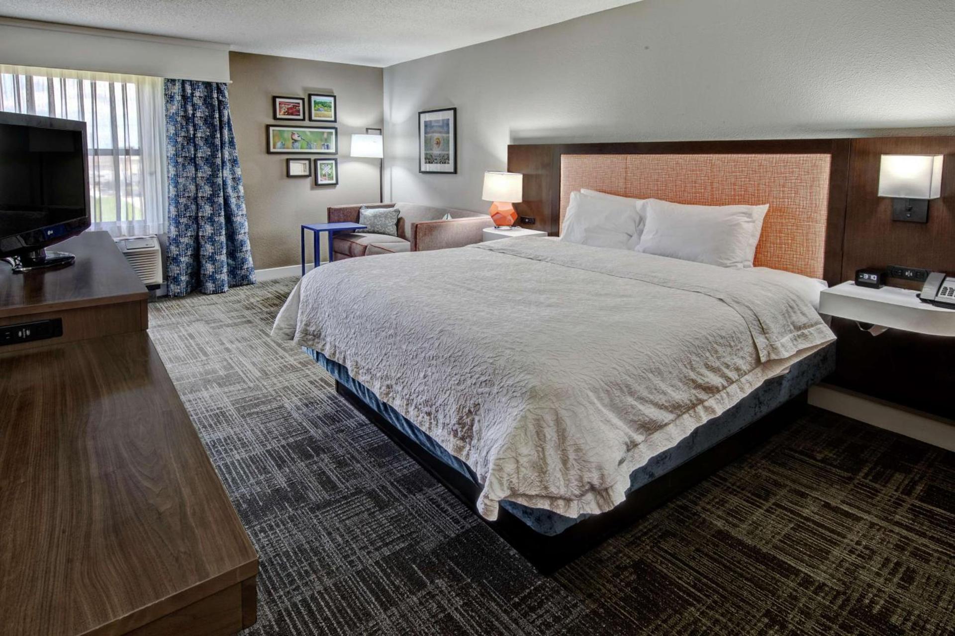 Hampton Inn Tullahoma photo 27