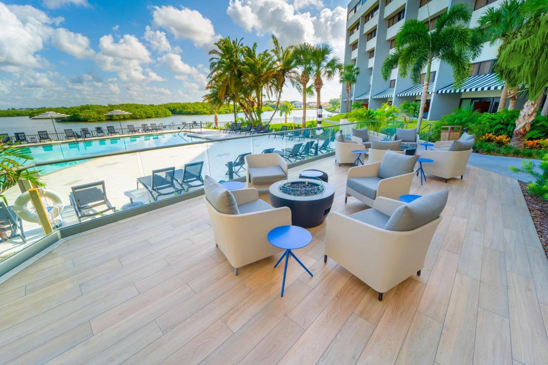 DoubleTree by Hilton Tampa Rocky Point Waterfront photo 3