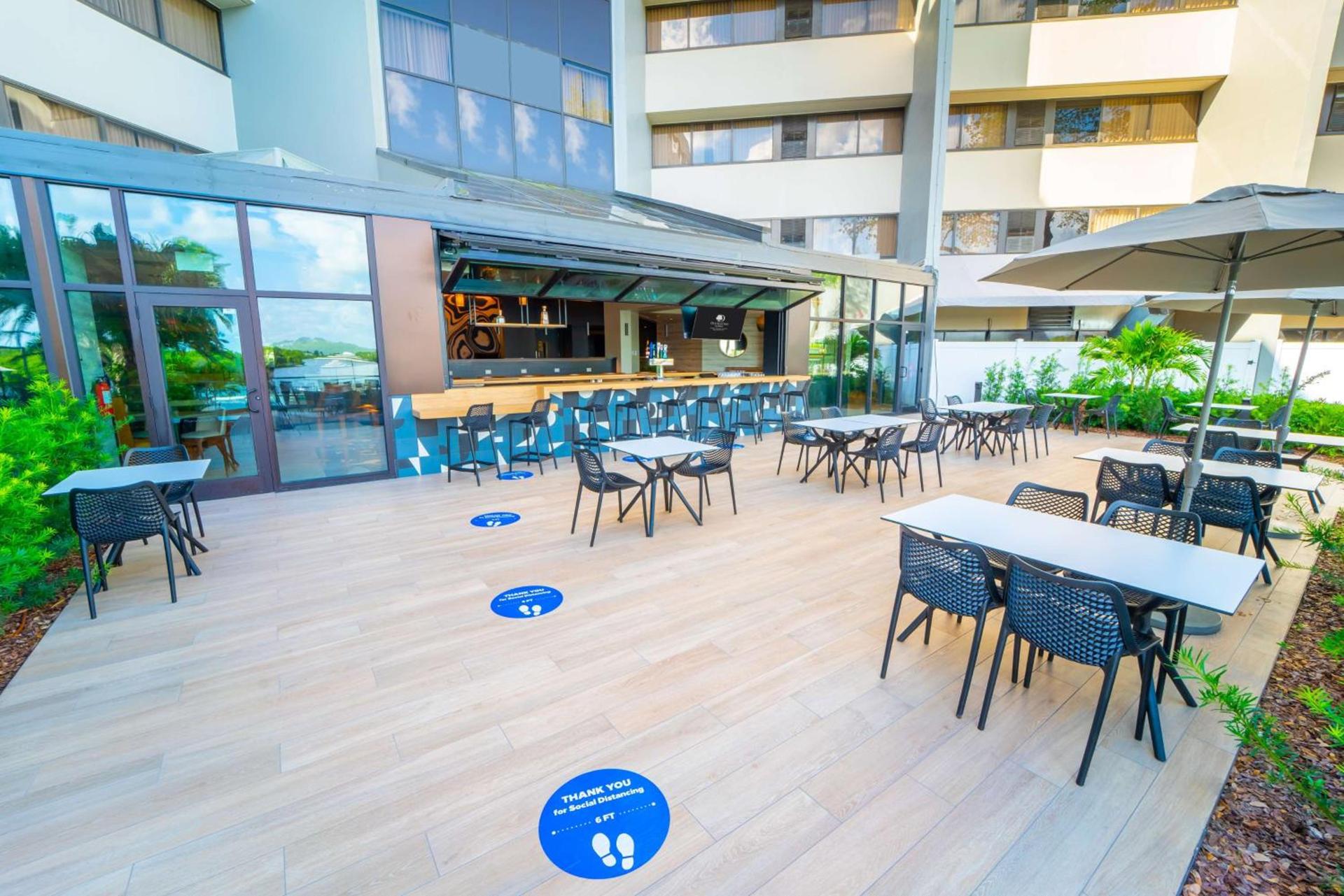 DoubleTree by Hilton Tampa Rocky Point Waterfront photo 5
