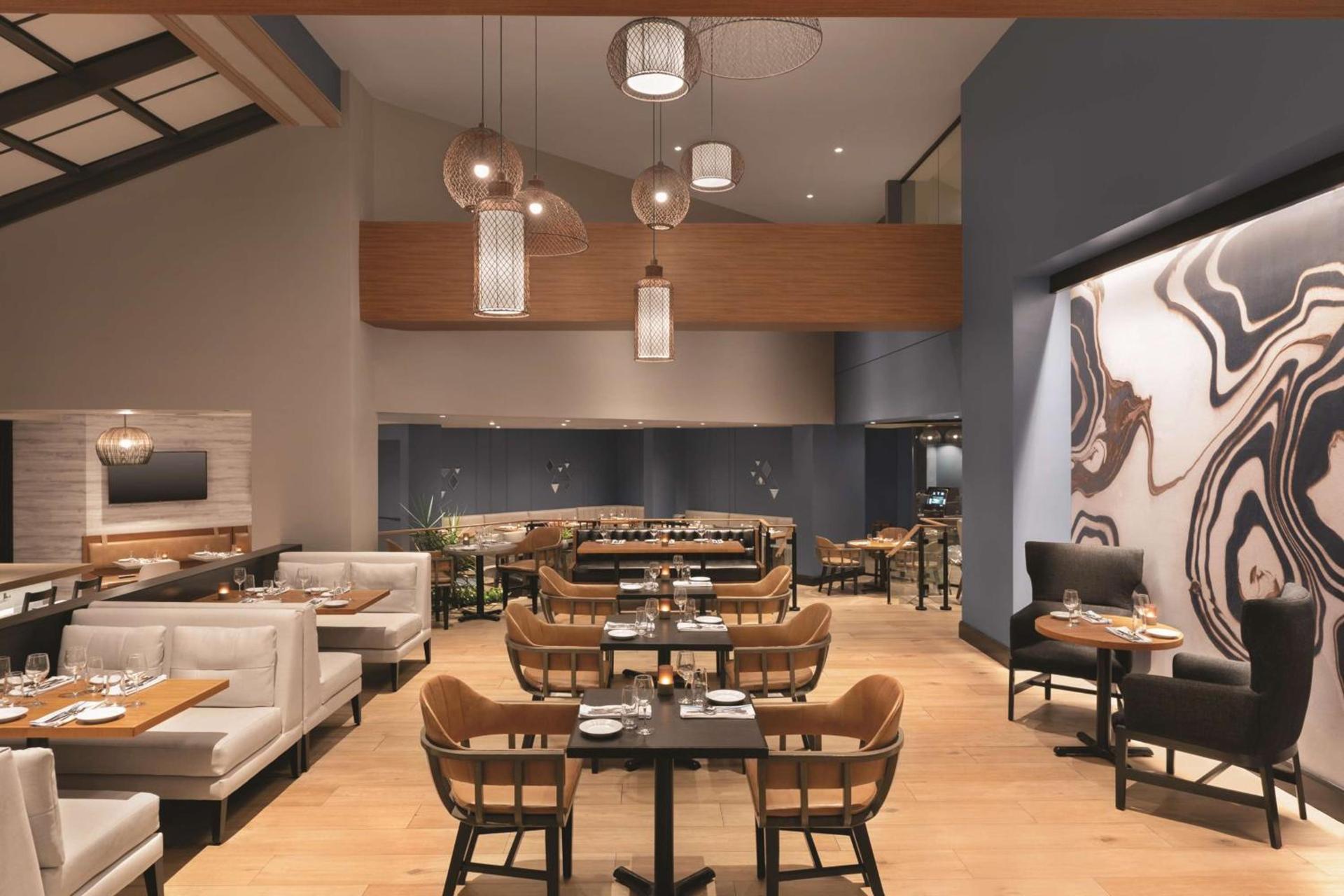 DoubleTree by Hilton Tampa Rocky Point Waterfront photo 14