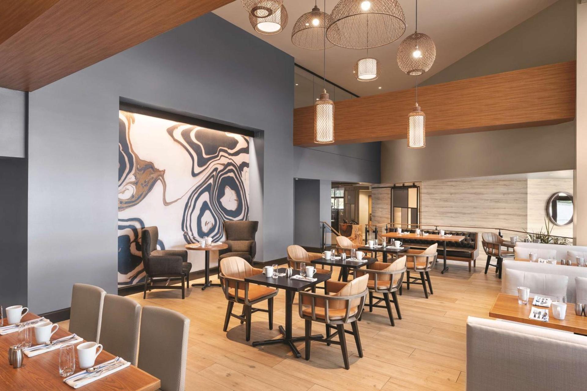 DoubleTree by Hilton Tampa Rocky Point Waterfront photo 16