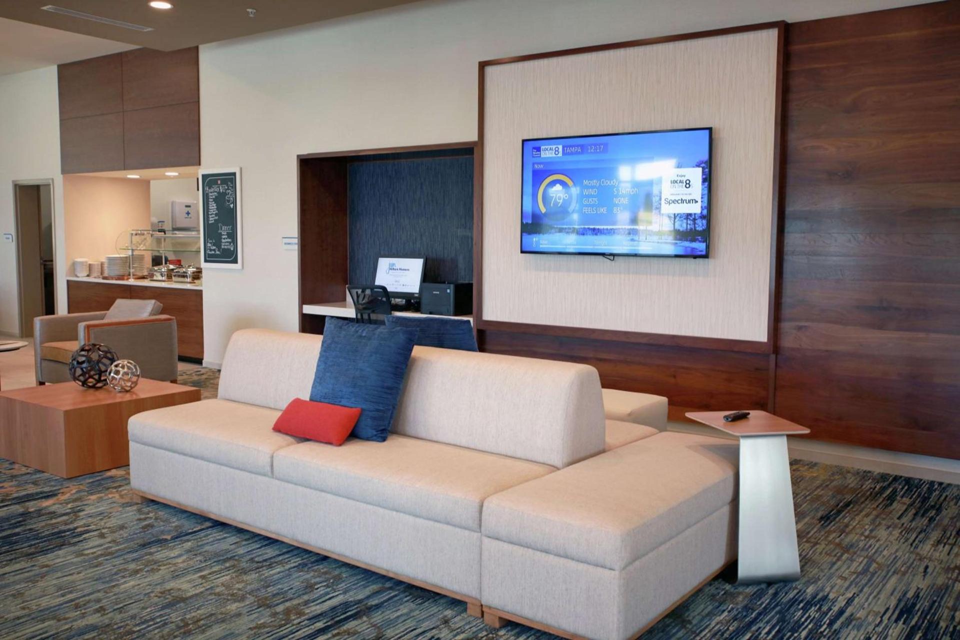 Hilton Garden Inn Tampa - Wesley Chapel photo 5