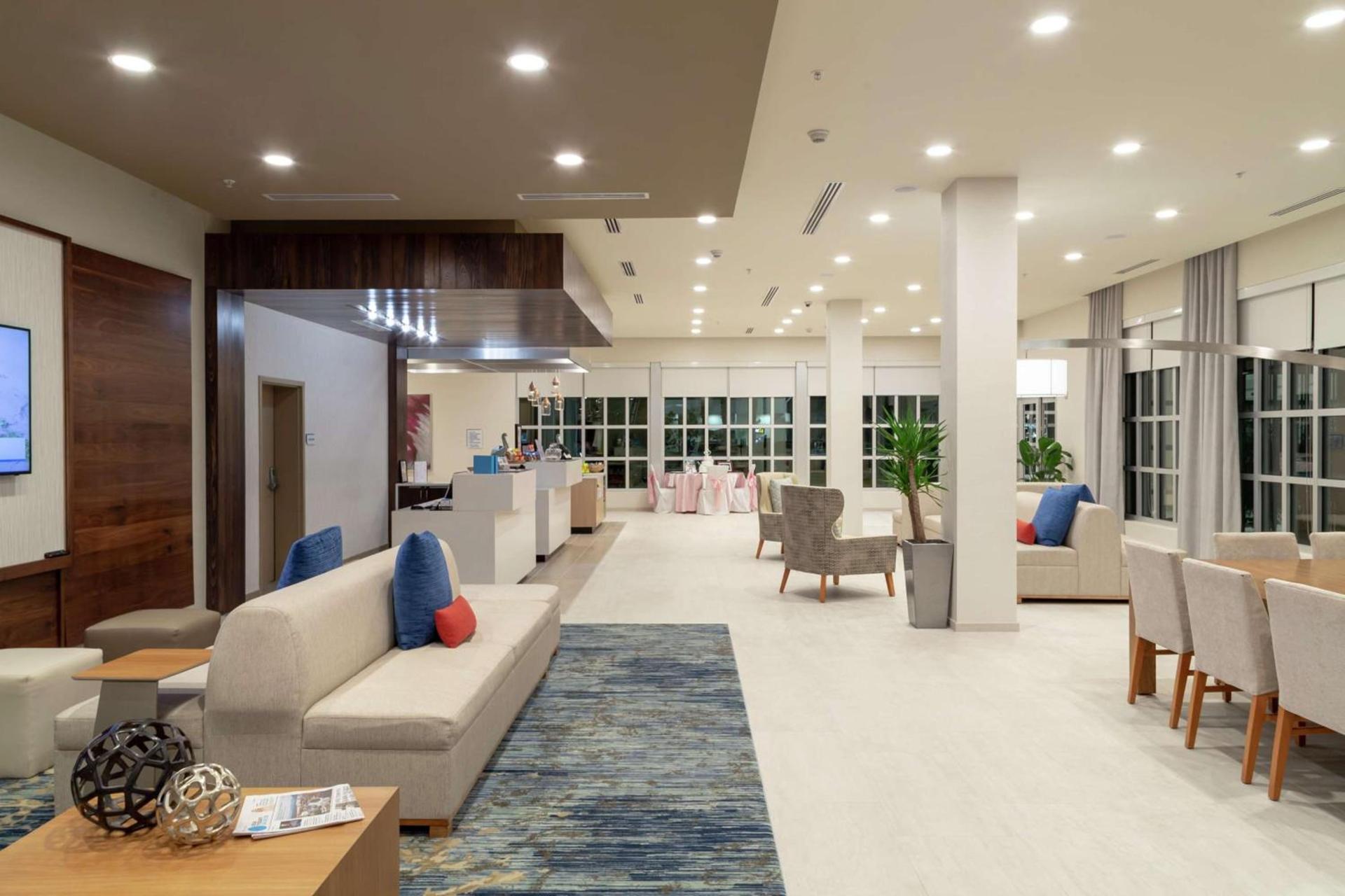 Hilton Garden Inn Tampa - Wesley Chapel photo 8