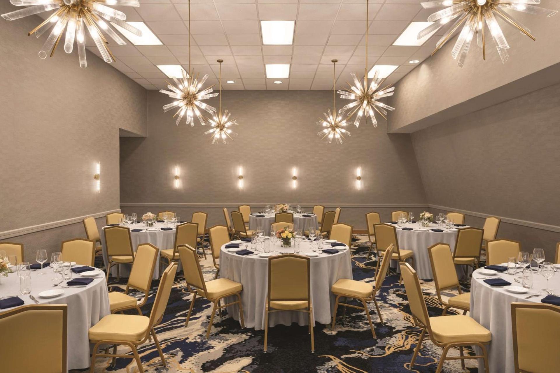 DoubleTree by Hilton Tampa Rocky Point Waterfront photo 48