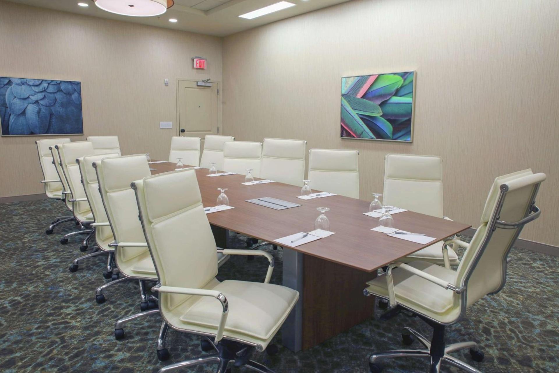 Hilton Garden Inn Tampa - Wesley Chapel photo 10