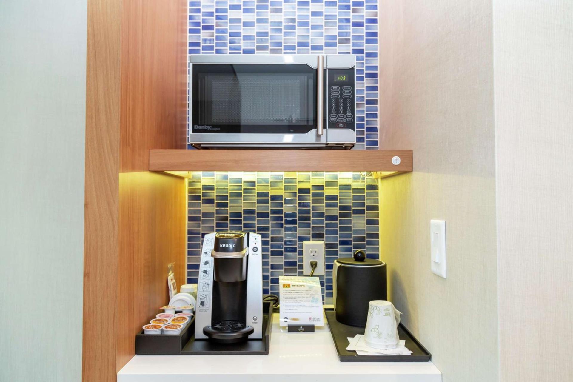 Hilton Garden Inn Tampa - Wesley Chapel photo 15