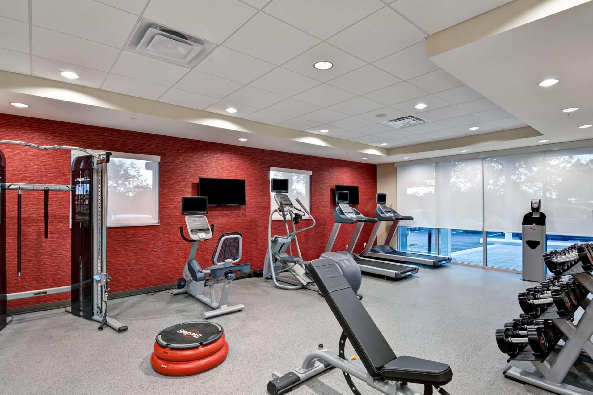 Home2 Suites By Hilton Tampa USF Near Busch Gardens photo 10