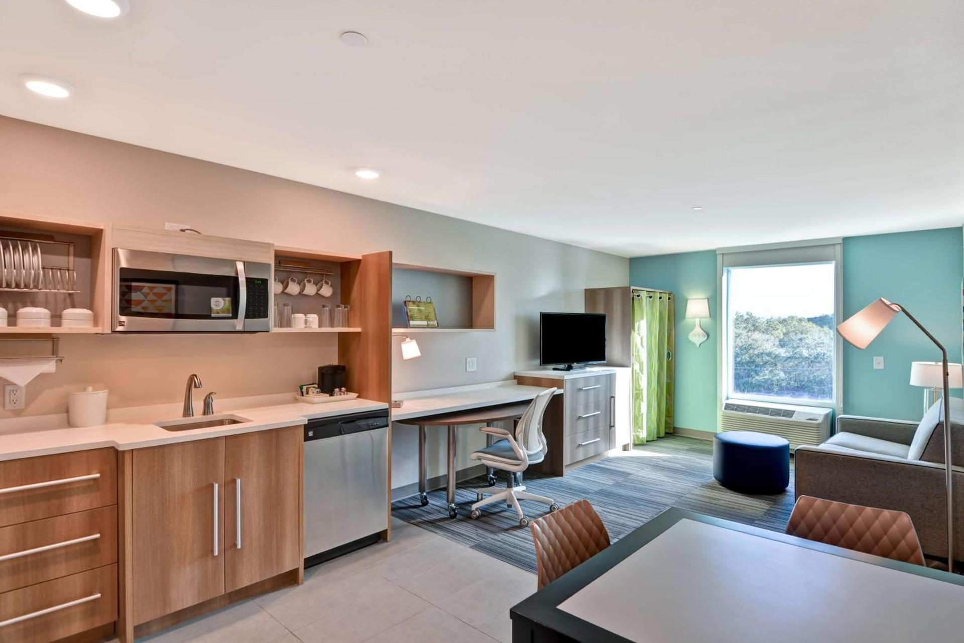 Home2 Suites By Hilton Tampa USF Near Busch Gardens photo 15