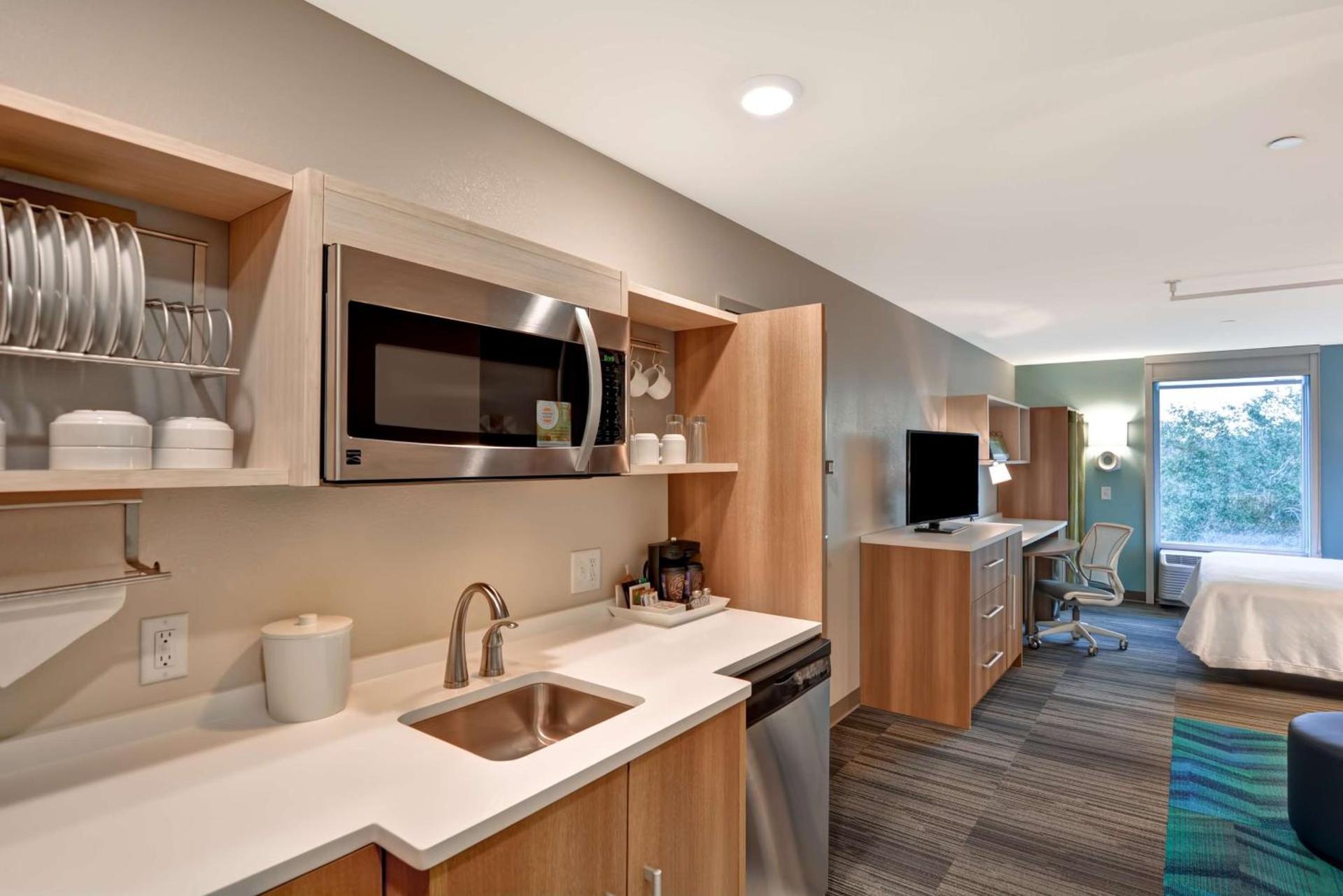 Home2 Suites By Hilton Tampa USF Near Busch Gardens photo 14