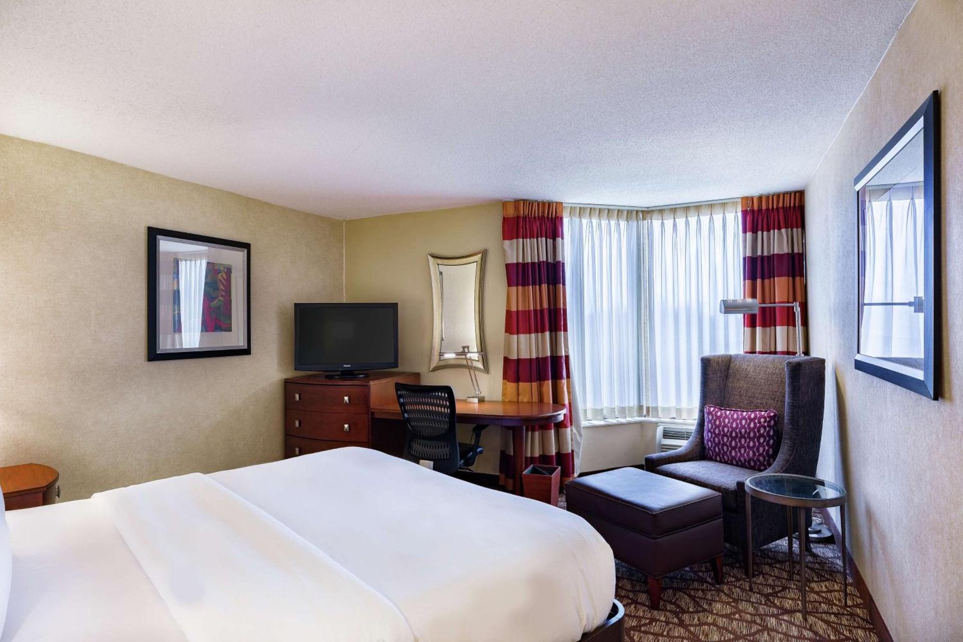 DoubleTree by Hilton Johnson City photo 16
