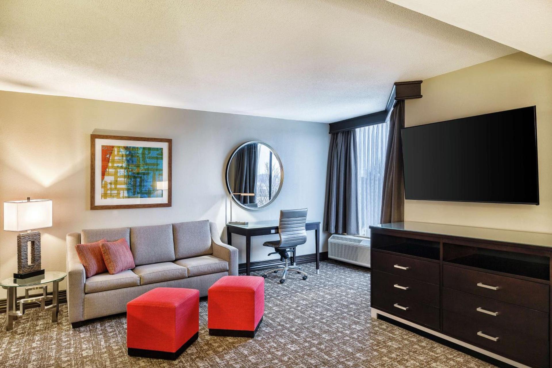 DoubleTree by Hilton Johnson City photo 21