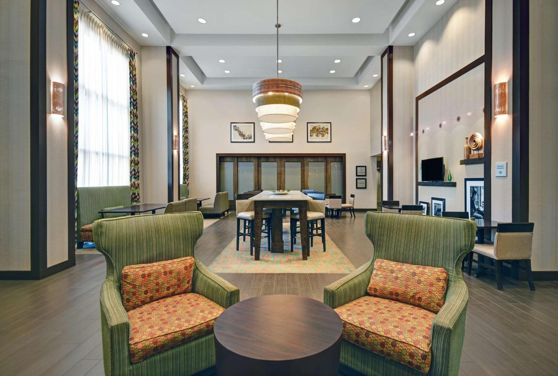 Hampton Inn and Suites Robbinsville photo 6