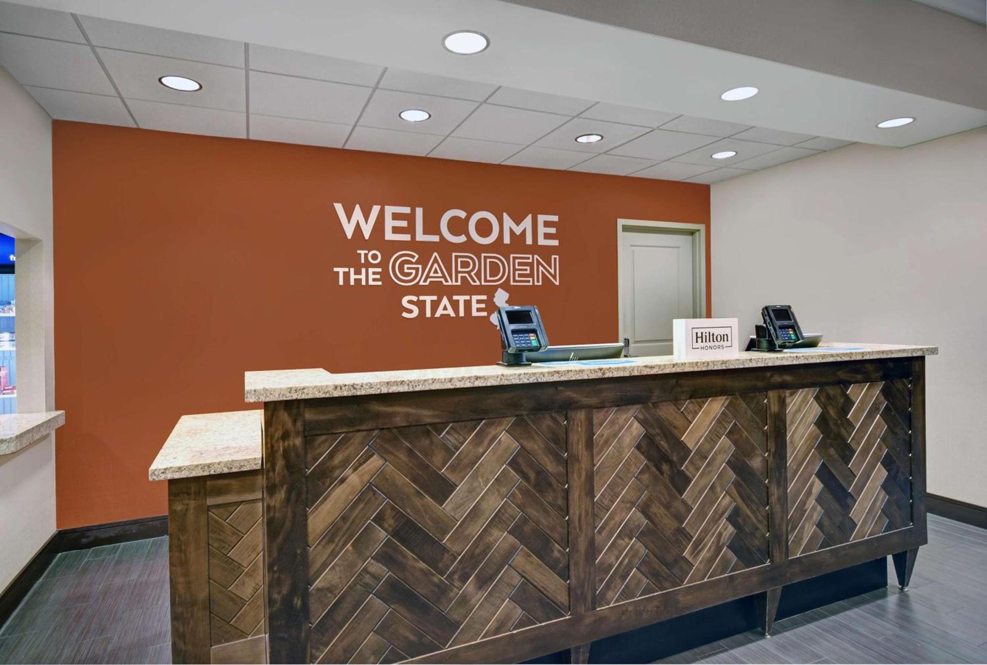Hampton Inn and Suites Robbinsville photo 7