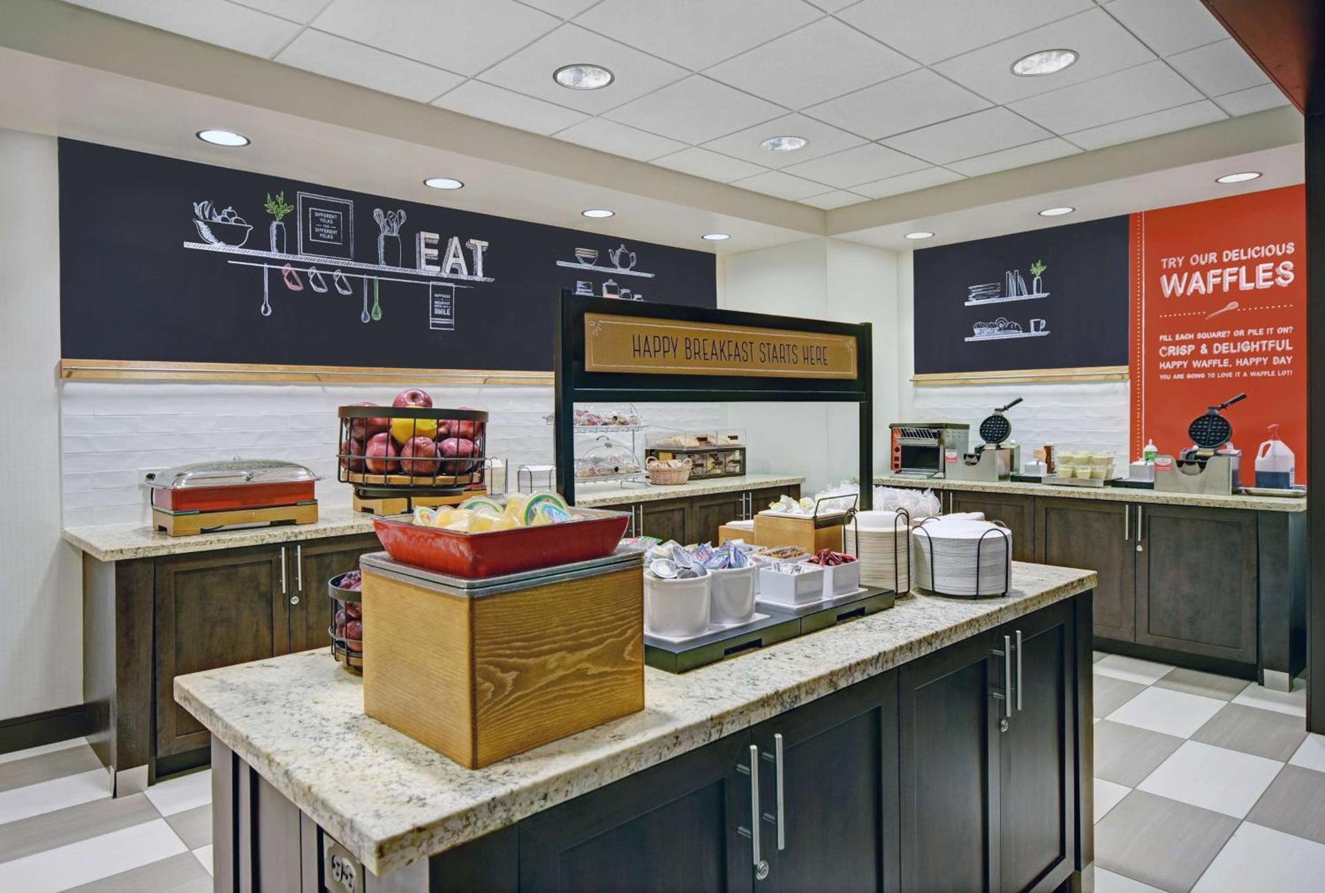 Hampton Inn and Suites Robbinsville photo 13