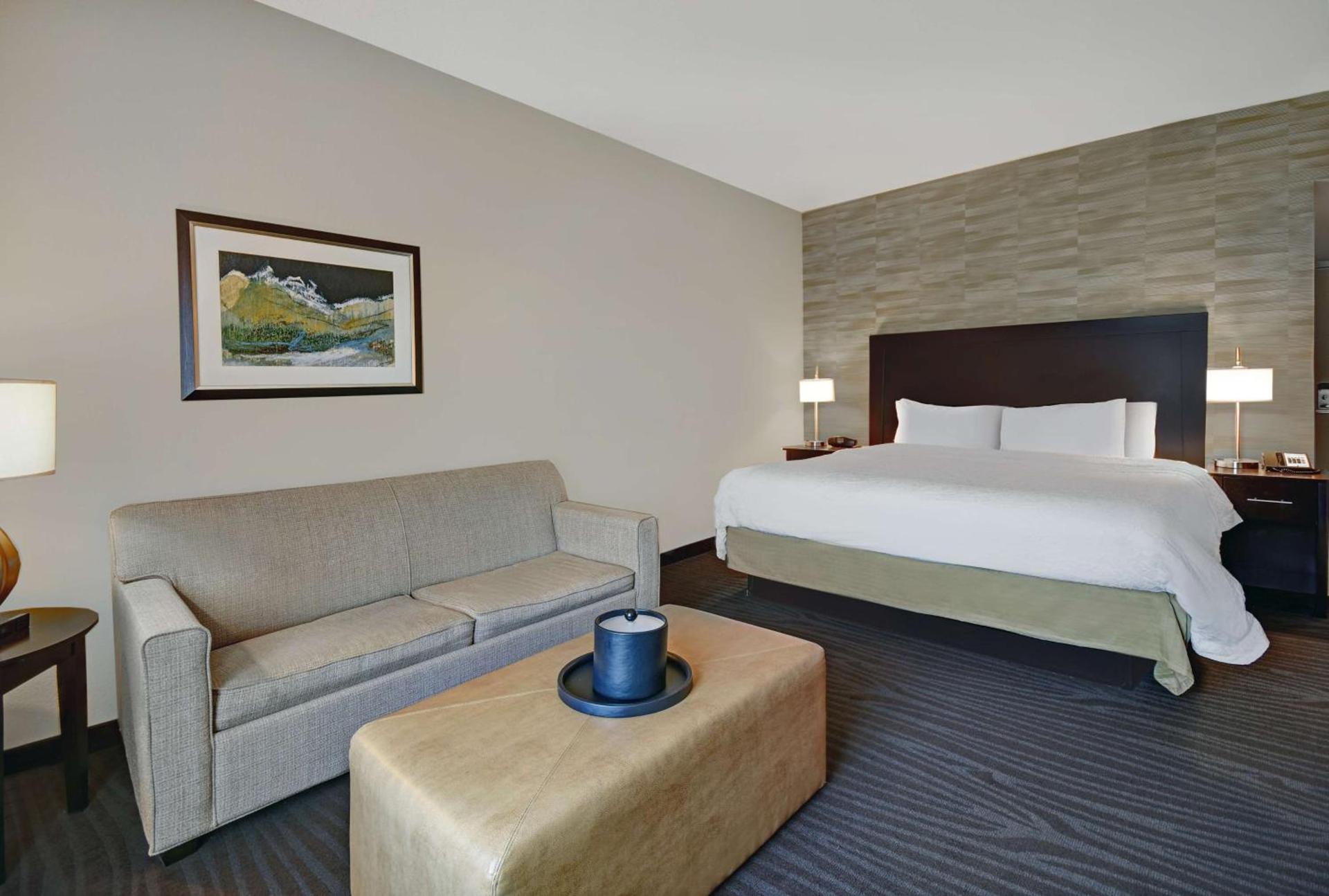 Hampton Inn and Suites Robbinsville photo 22
