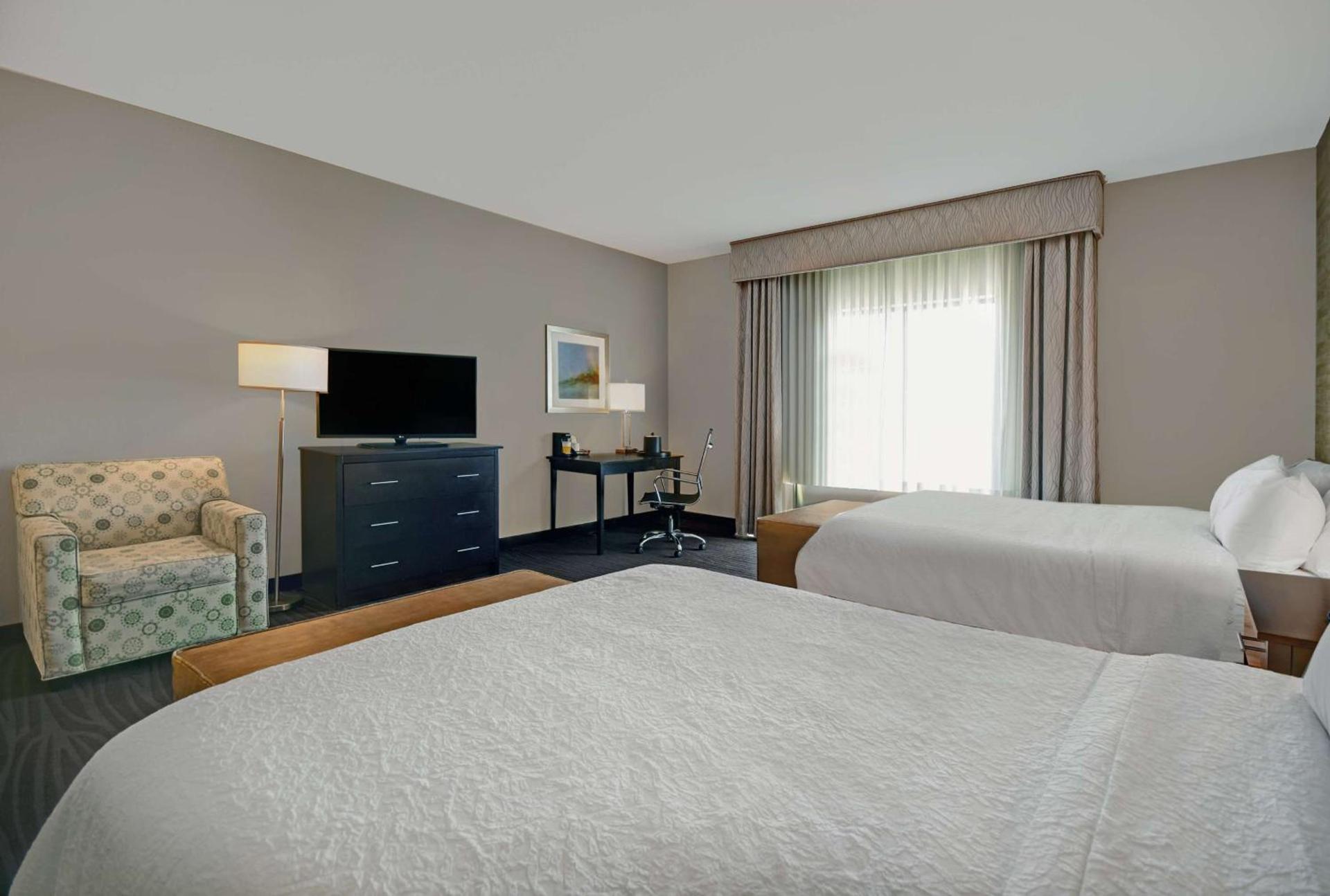 Hampton Inn and Suites Robbinsville photo 24