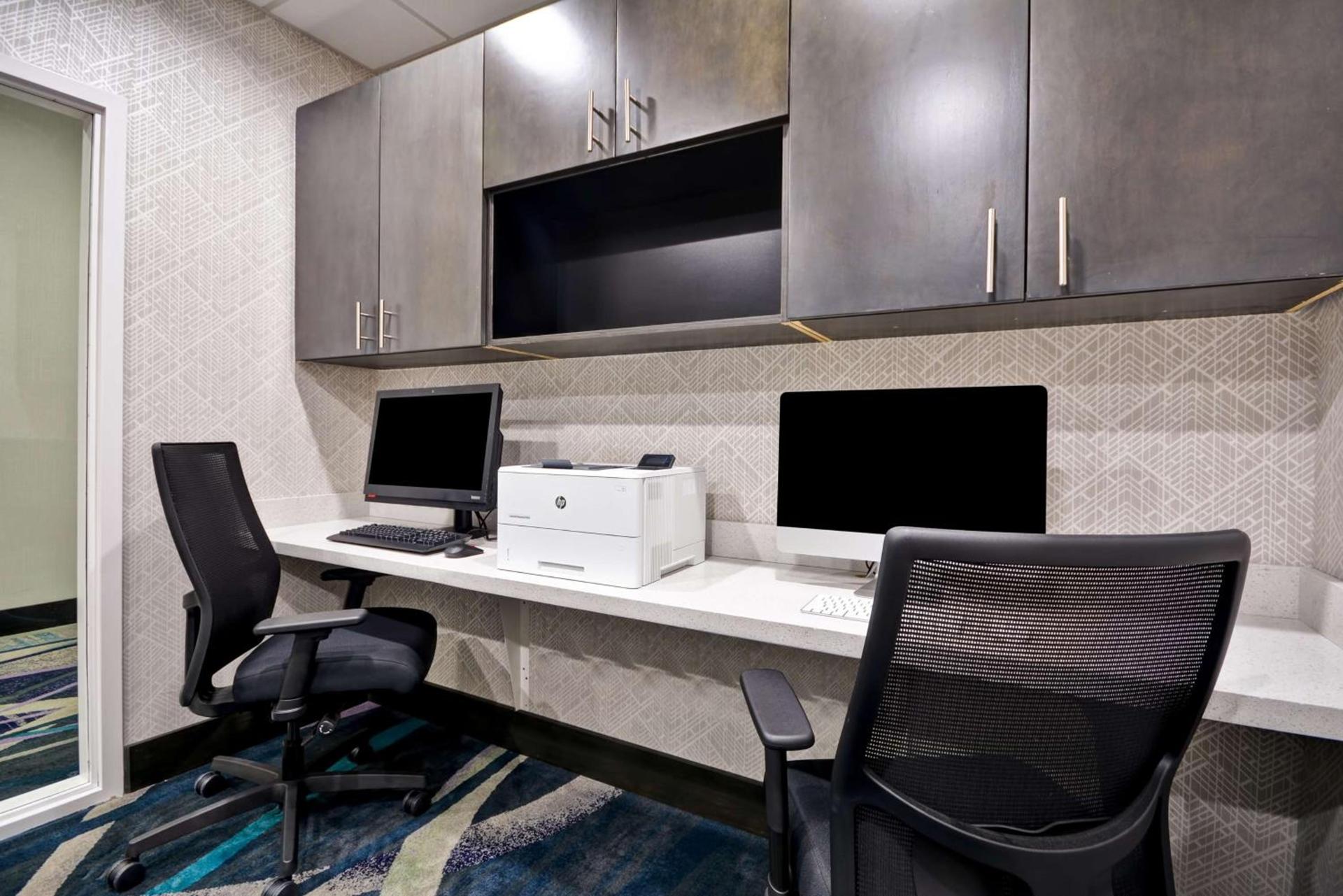 Hilton Garden Inn Tulsa-Broken Arrow, OK photo 30