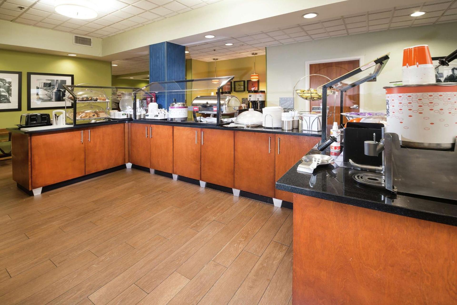 Hampton Inn Tulsa/Broken Arrow photo 9