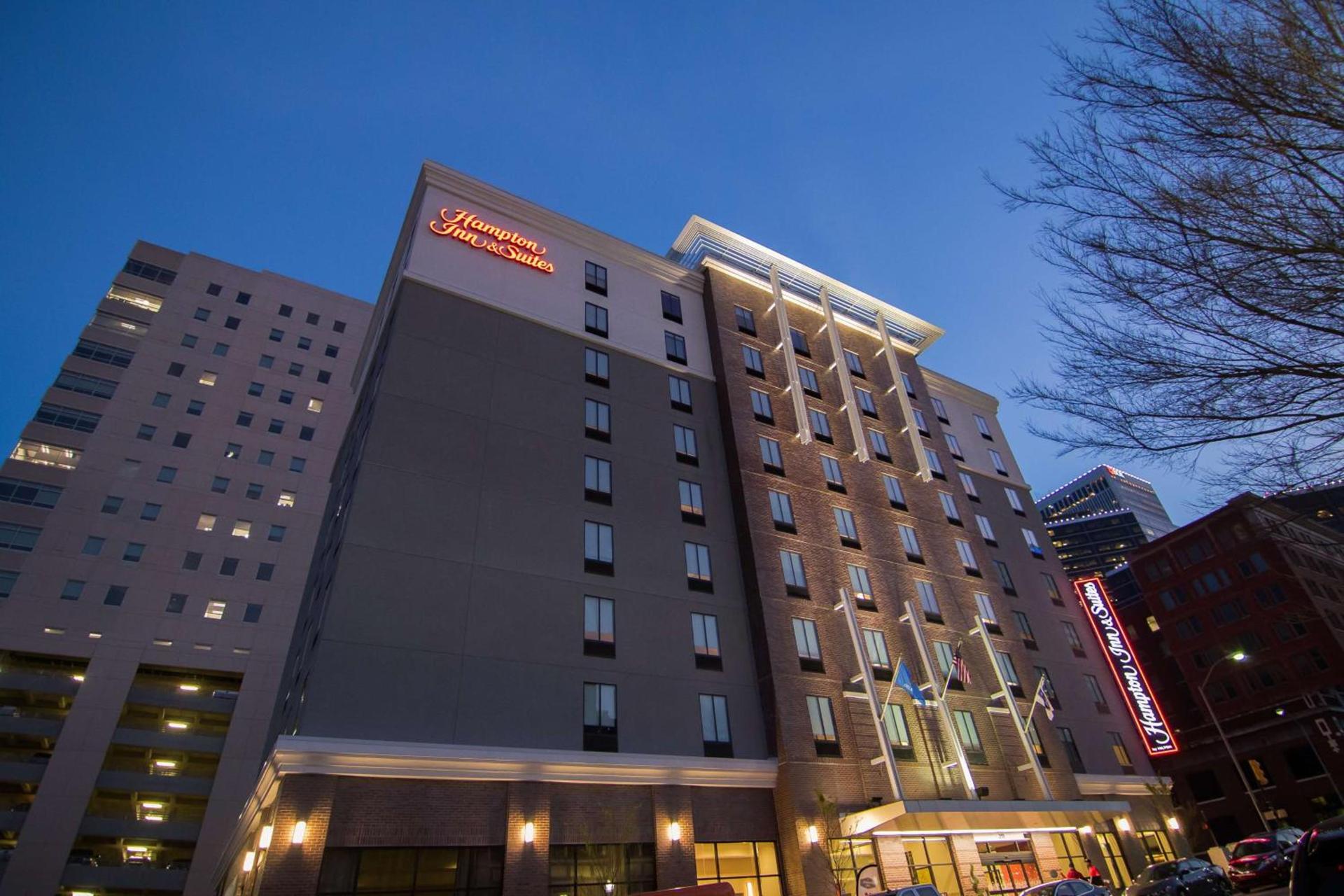 Hampton Inn & Suites Tulsa Downtown, Ok photo 2