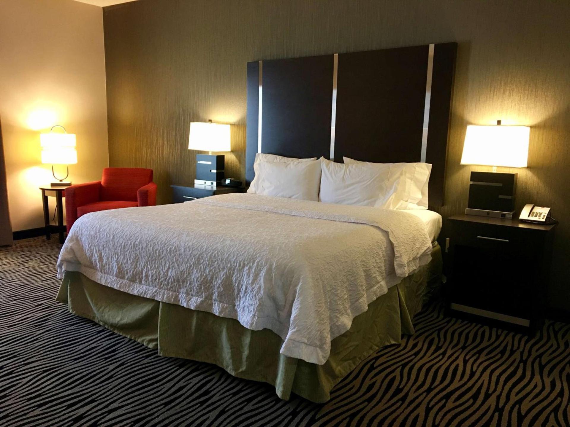 Hampton Inn and Suites Tulsa Central photo 17