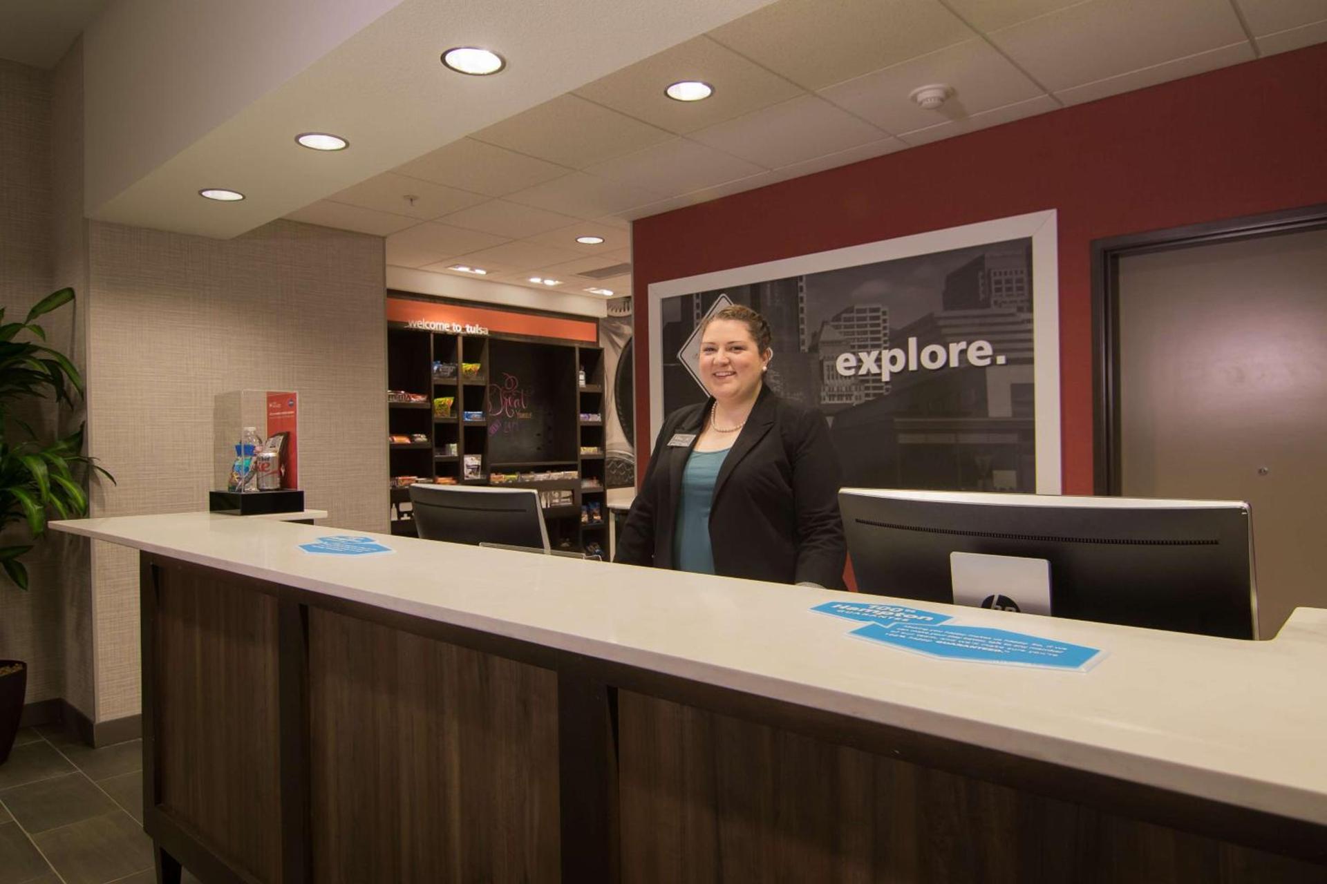 Hampton Inn & Suites Tulsa Downtown, Ok photo 7