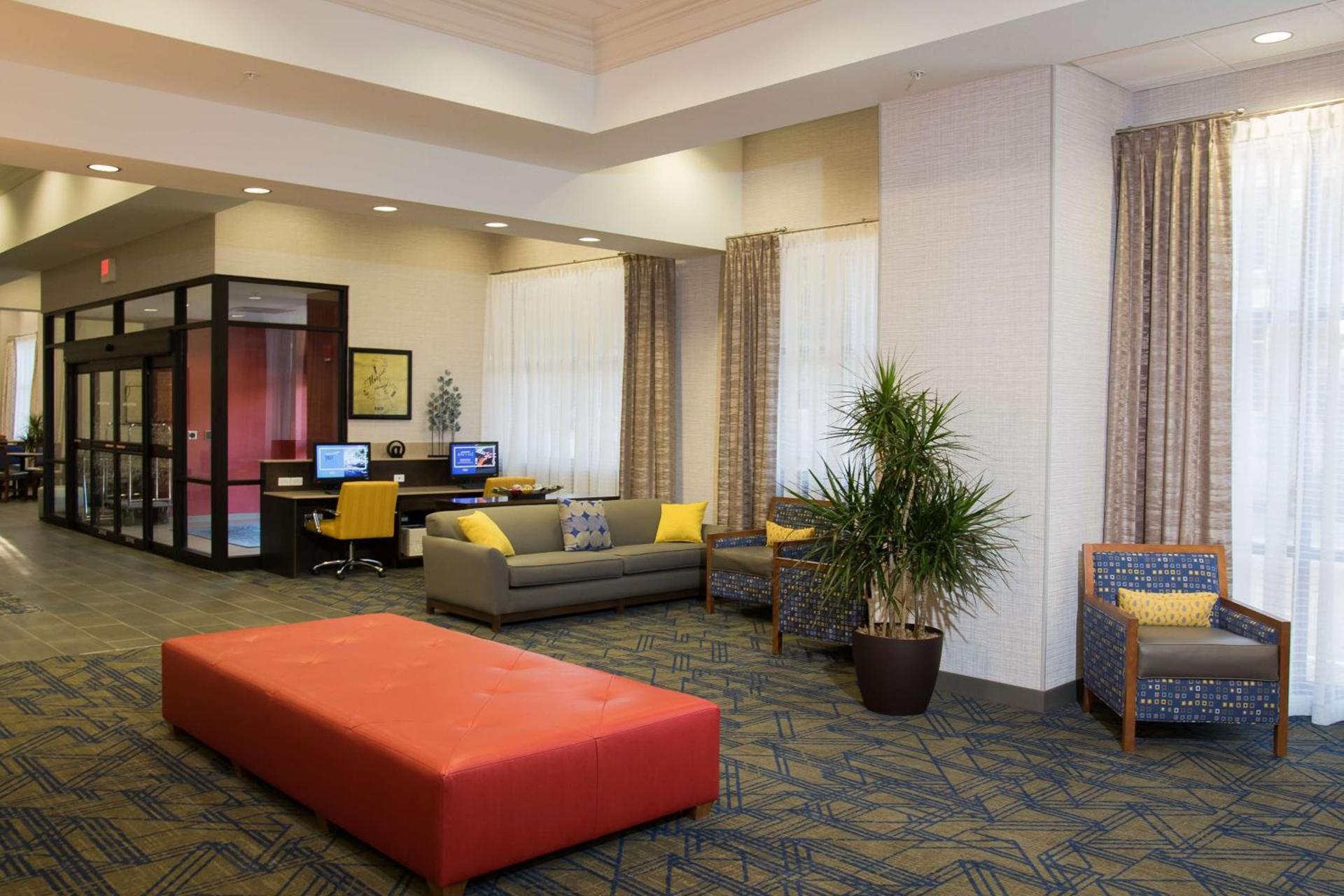 Hampton Inn & Suites Tulsa Downtown, Ok photo 8