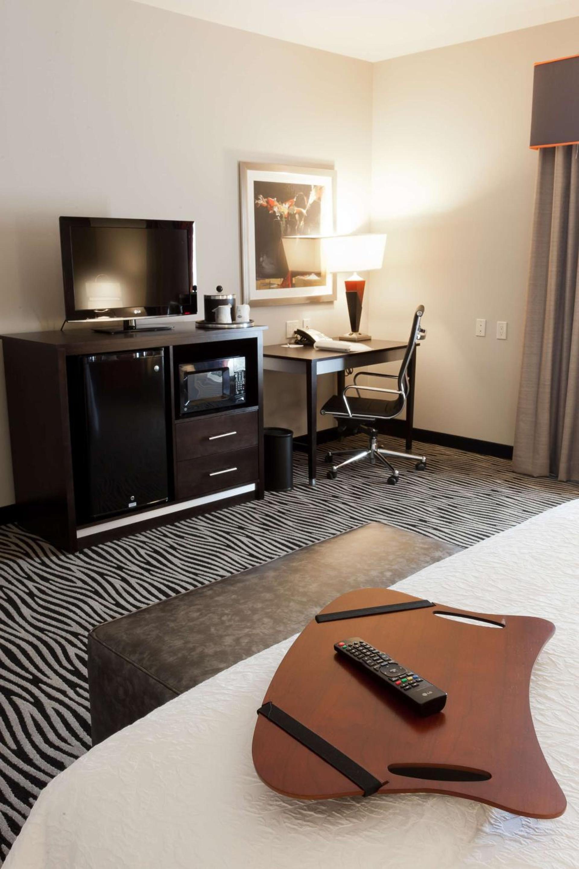Hampton Inn and Suites Tulsa Central photo 26