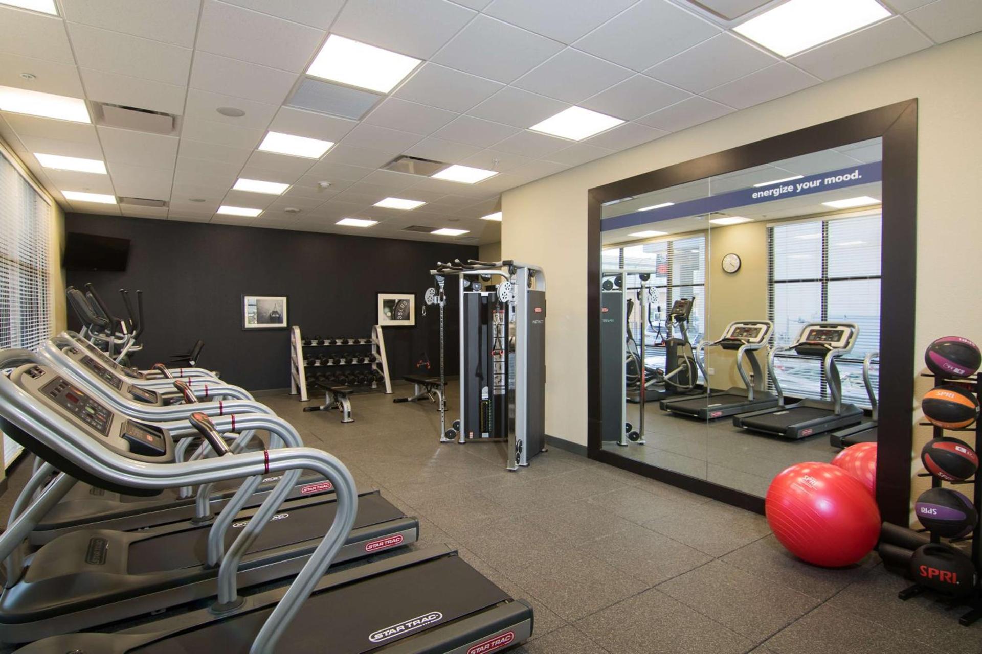 Hampton Inn & Suites Tulsa Downtown, Ok photo 16