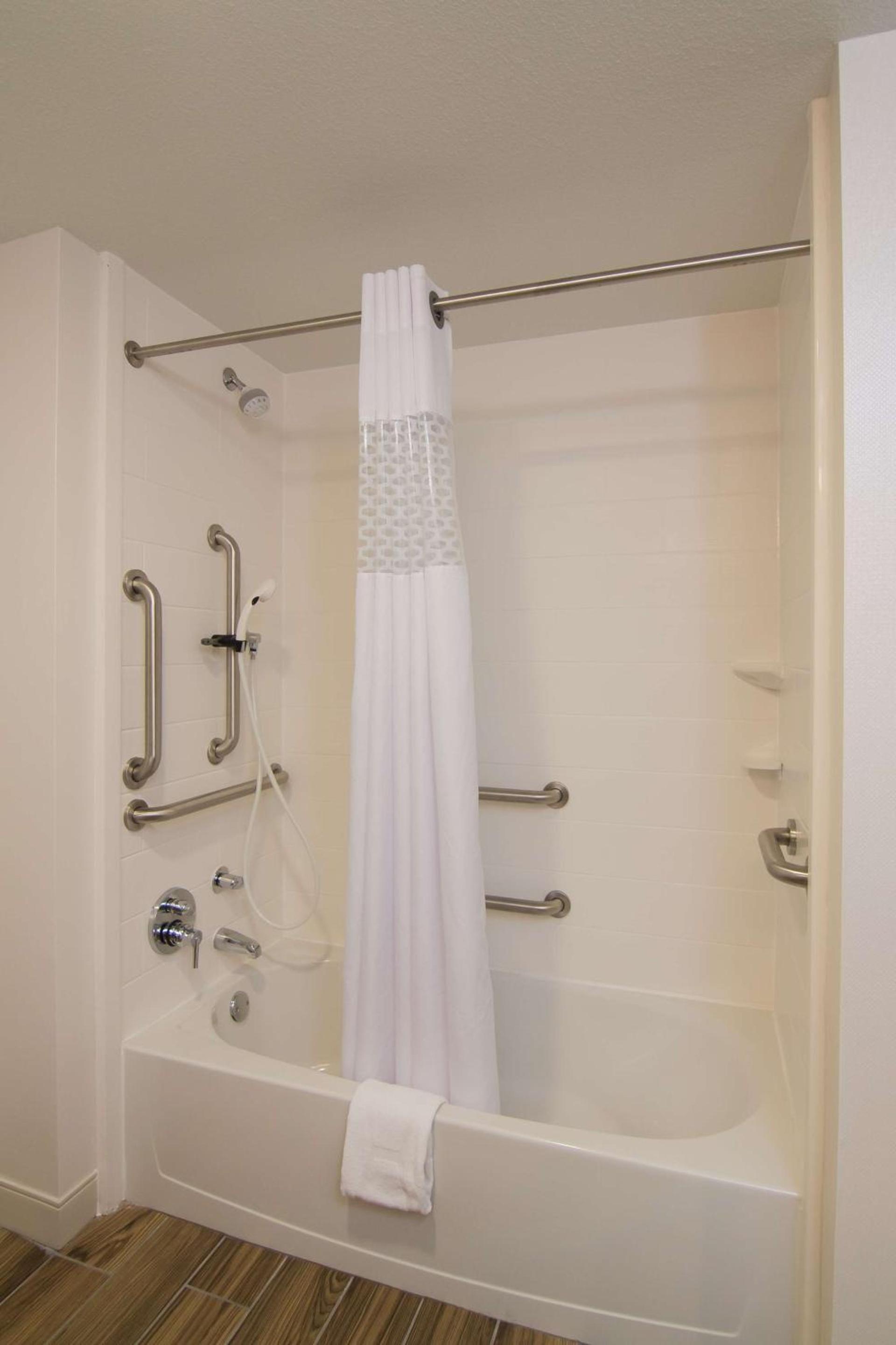 Hampton Inn & Suites Tulsa Downtown, Ok photo 20