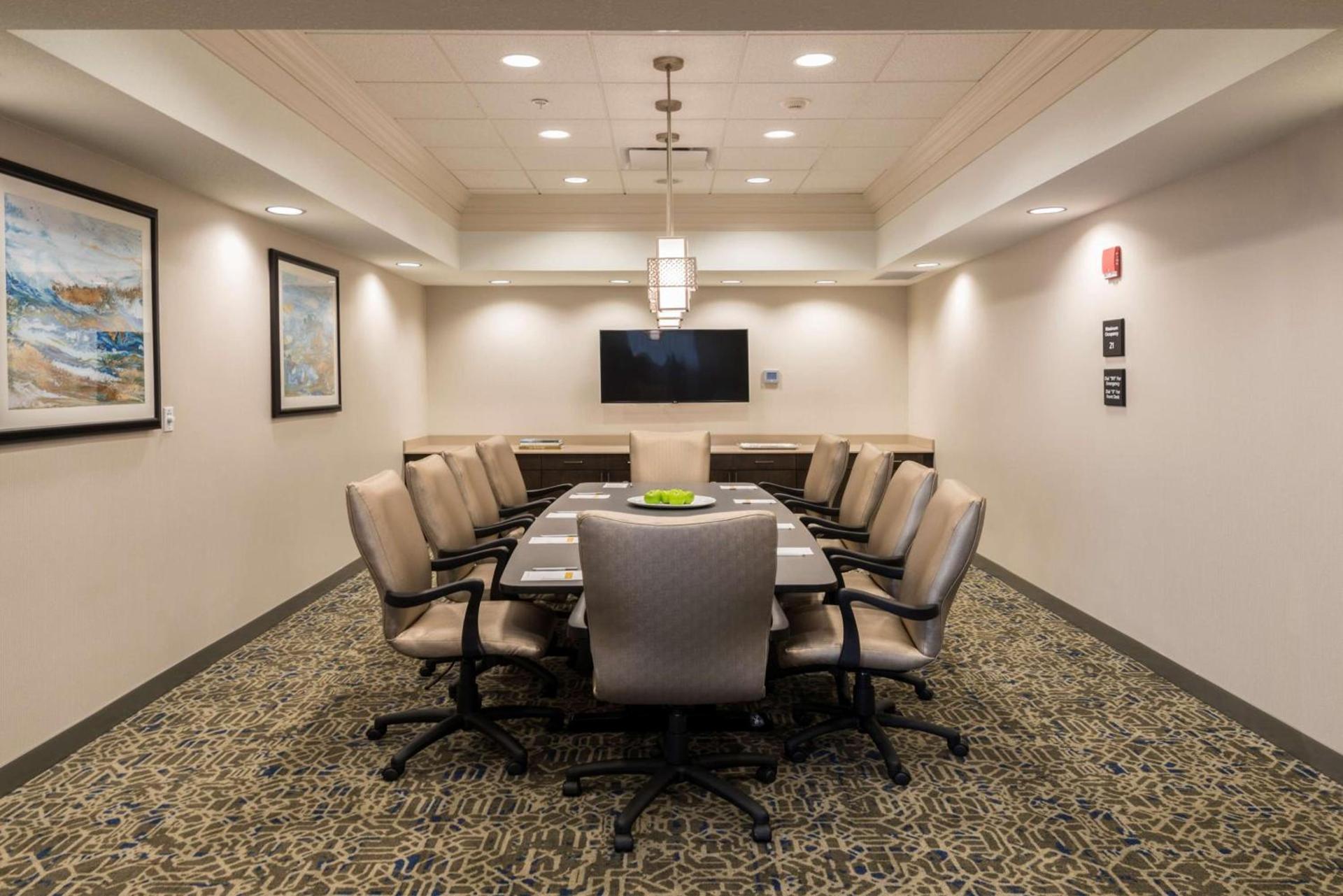 Hampton Inn & Suites Tulsa Downtown, Ok photo 29