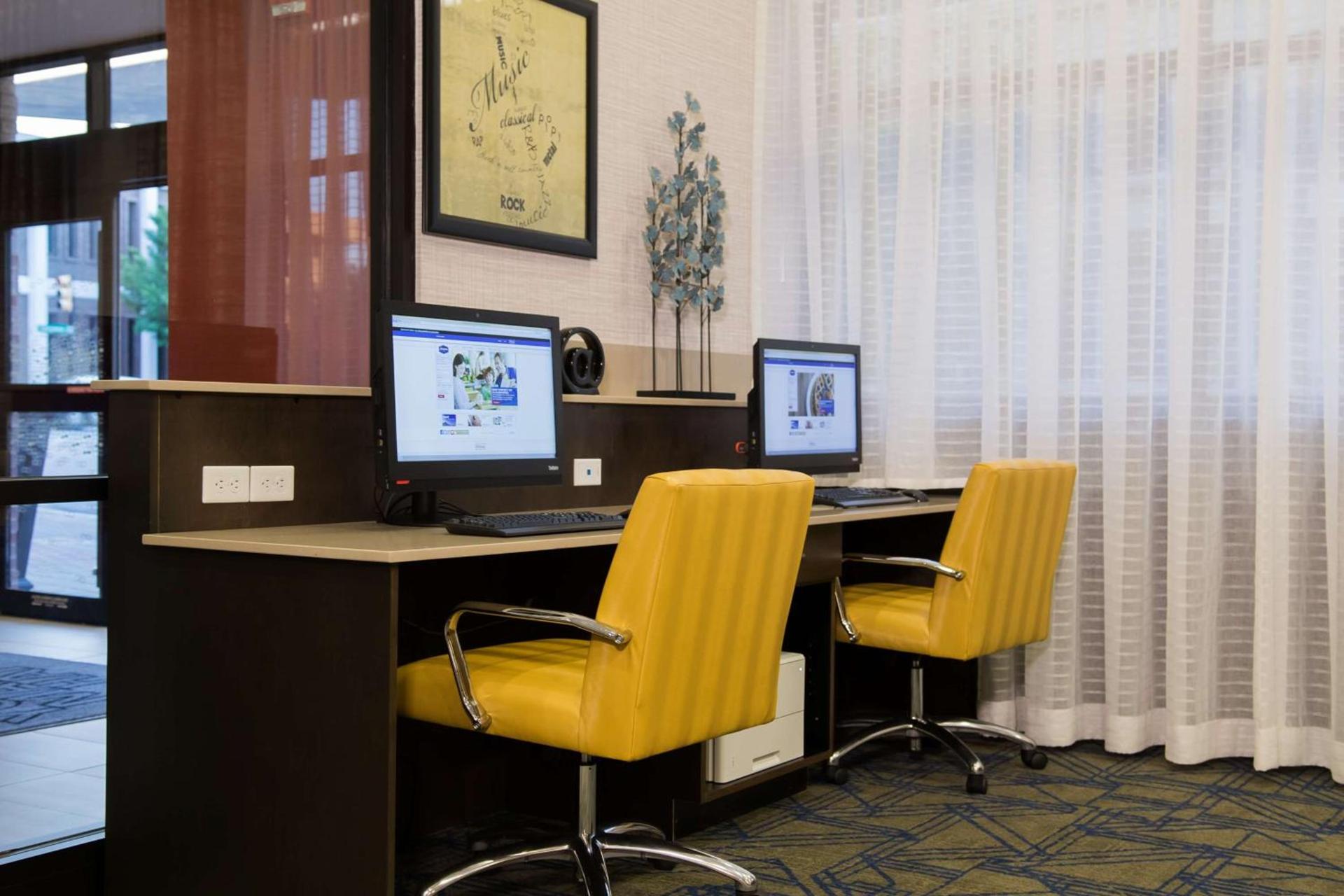 Hampton Inn & Suites Tulsa Downtown, Ok photo 33