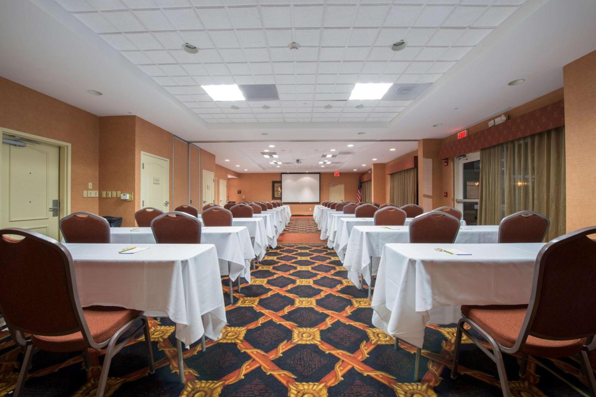 Hilton Garden Inn Tupelo photo 21