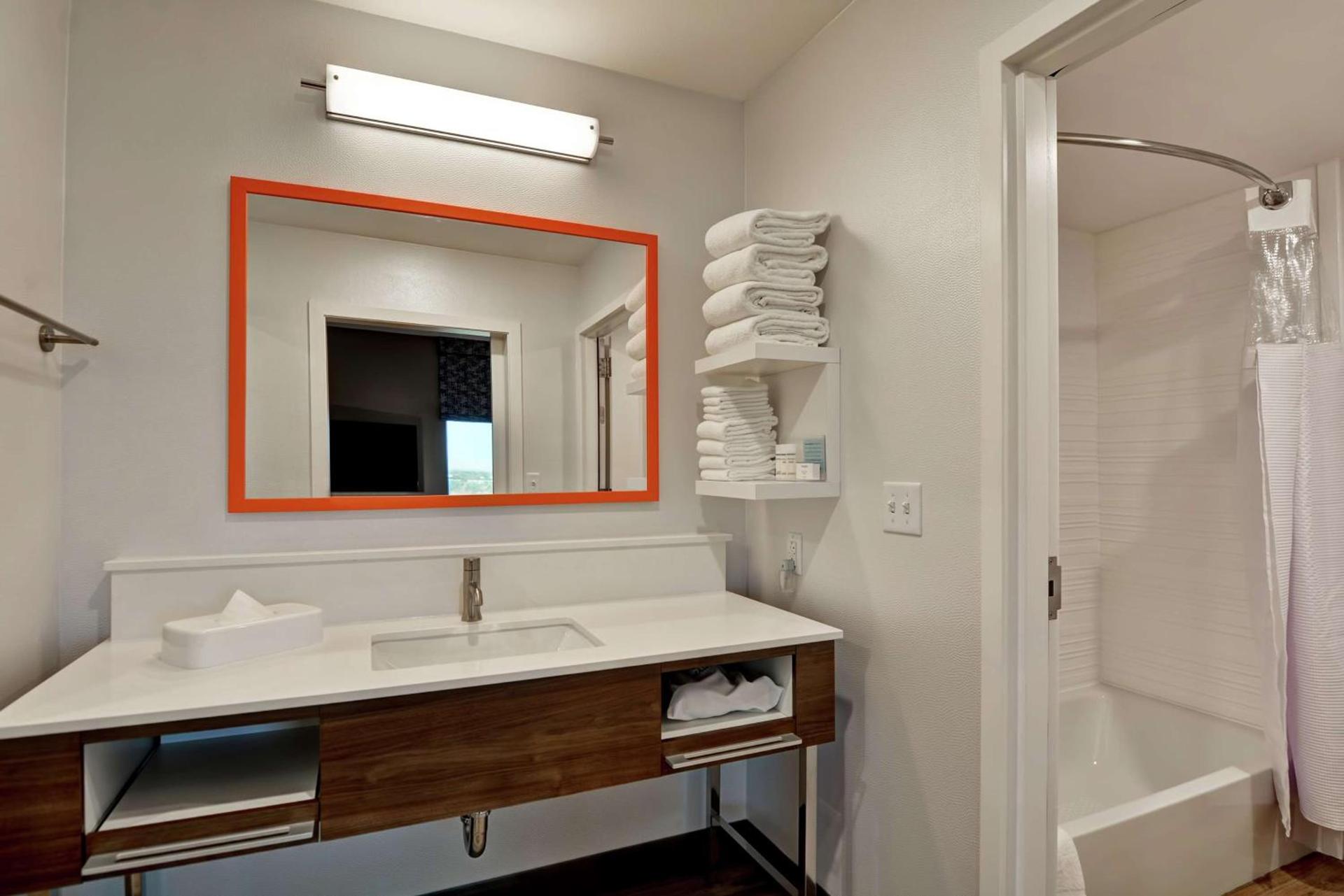 Hampton Inn & Suites Tucson Marana photo 29