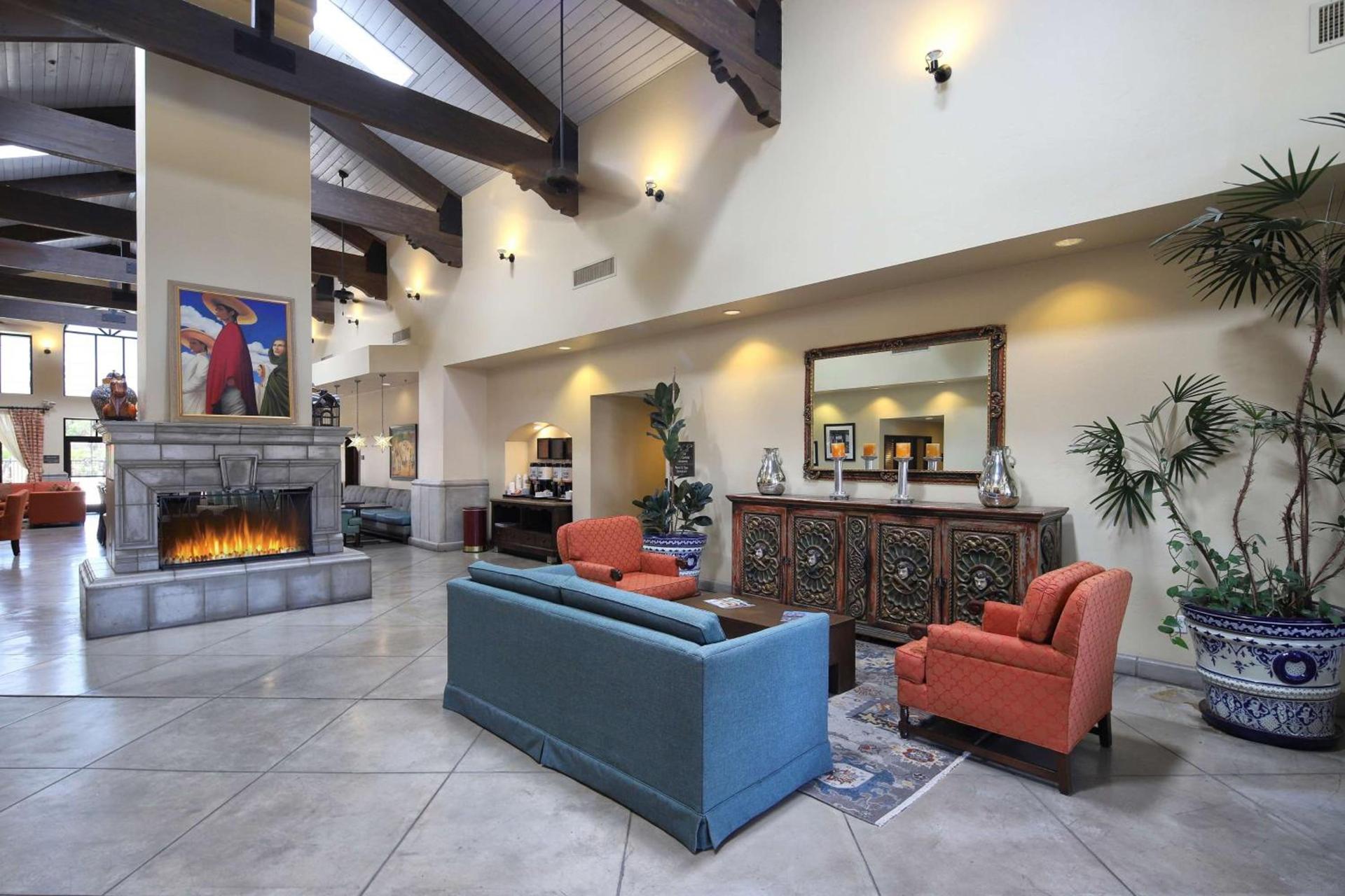 Hampton Inn & Suites Tucson Mall photo 8