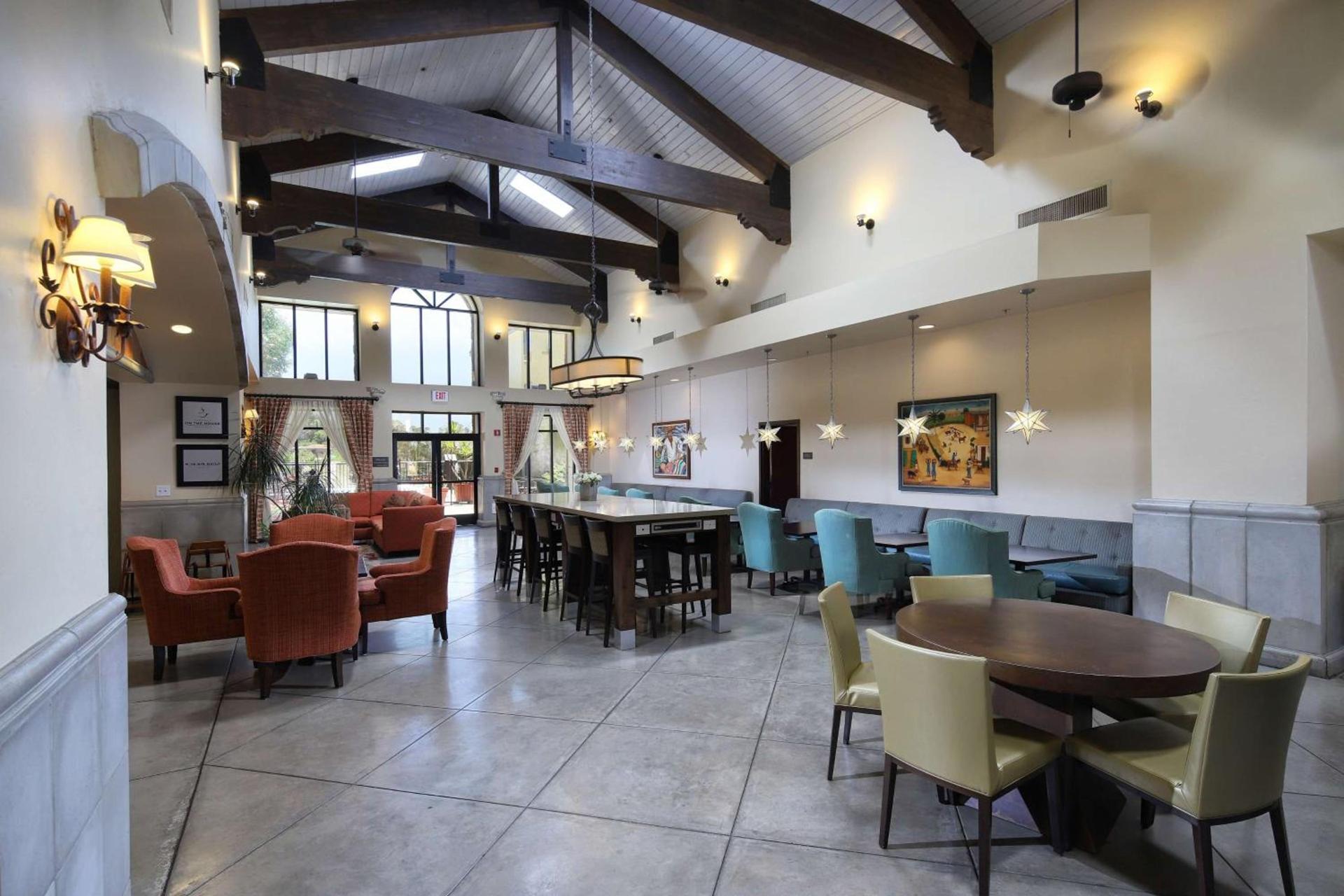 Hampton Inn & Suites Tucson Mall photo 9