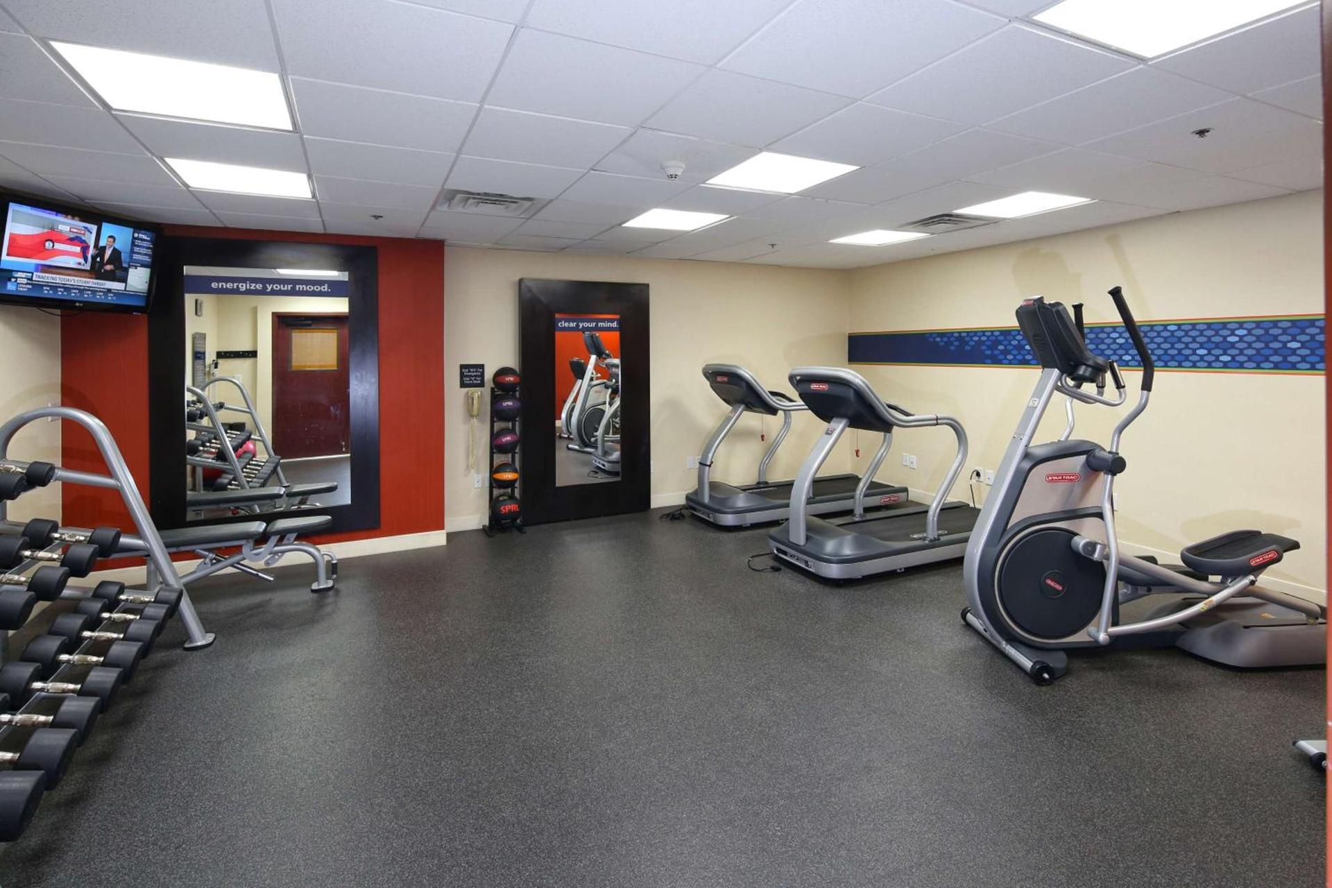Hampton Inn & Suites Tucson Mall photo 26