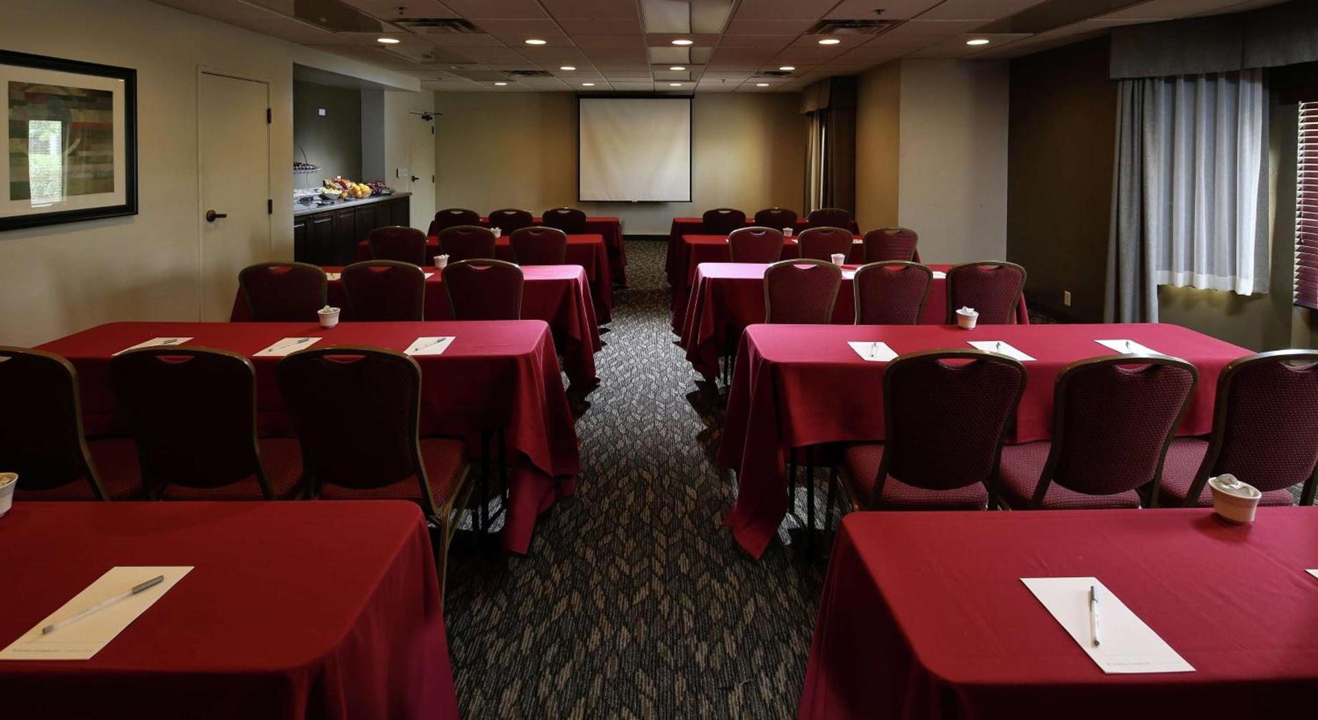 Hampton Inn & Suites Tucson Mall photo 38