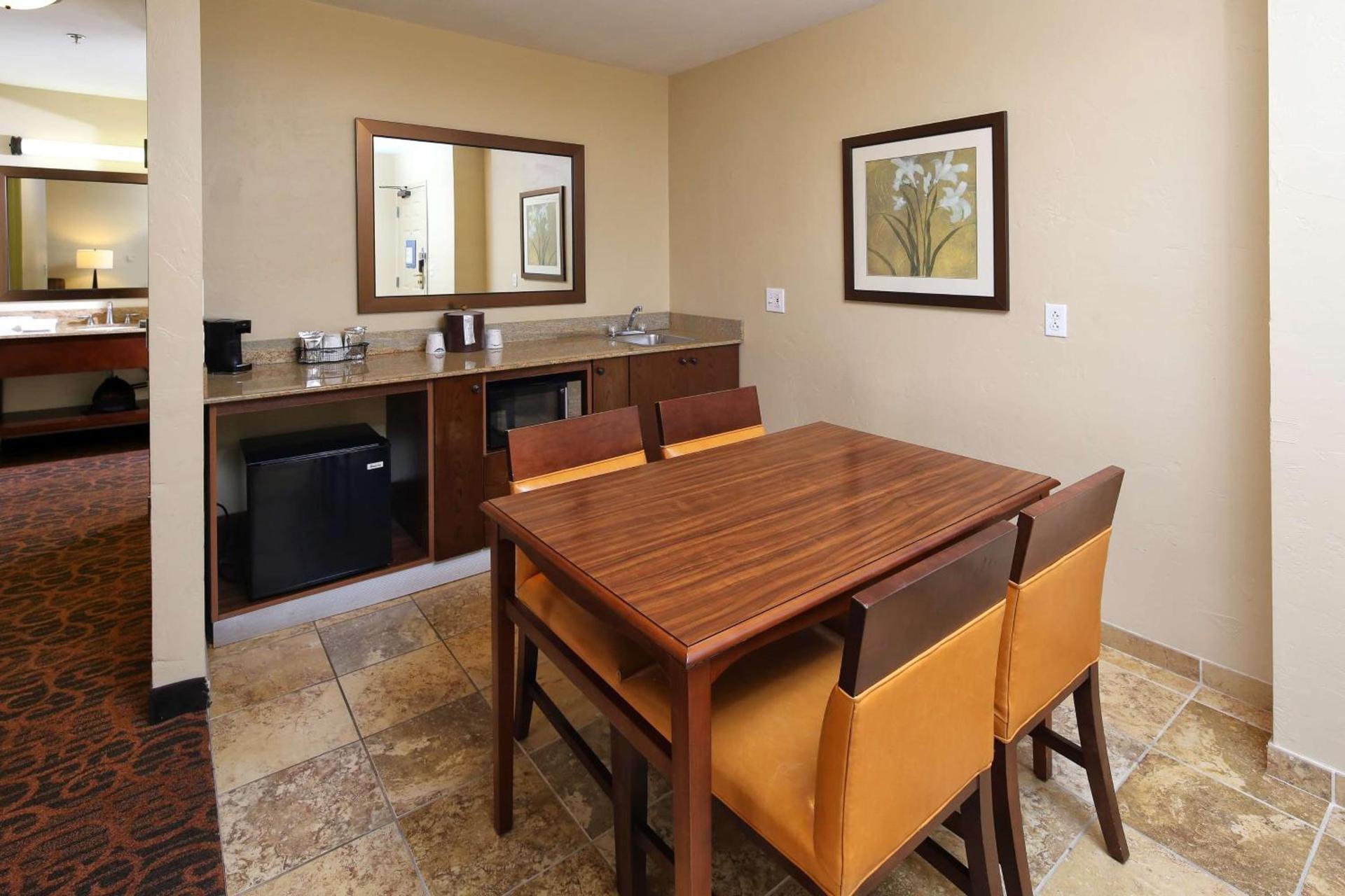 Hampton Inn & Suites Tucson Mall photo 41
